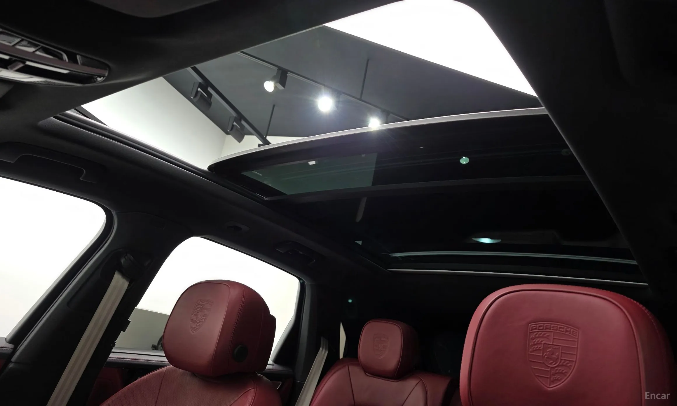 Porsche Cayenne (PO536) превью 20