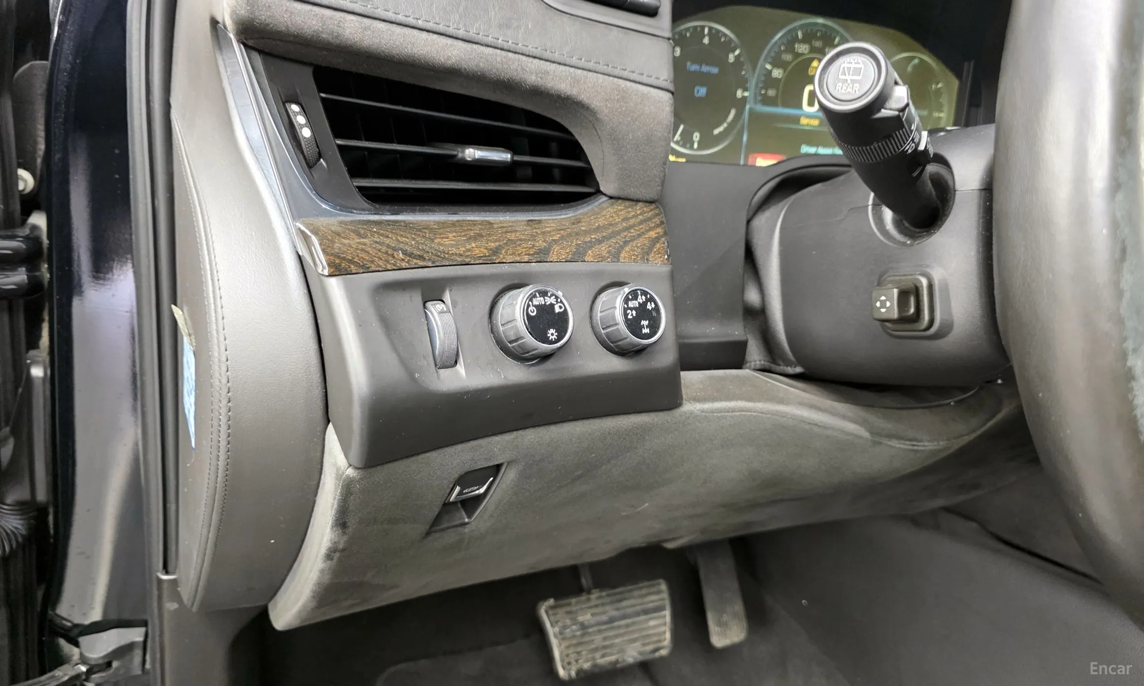 Cadillac Escalade превью 16