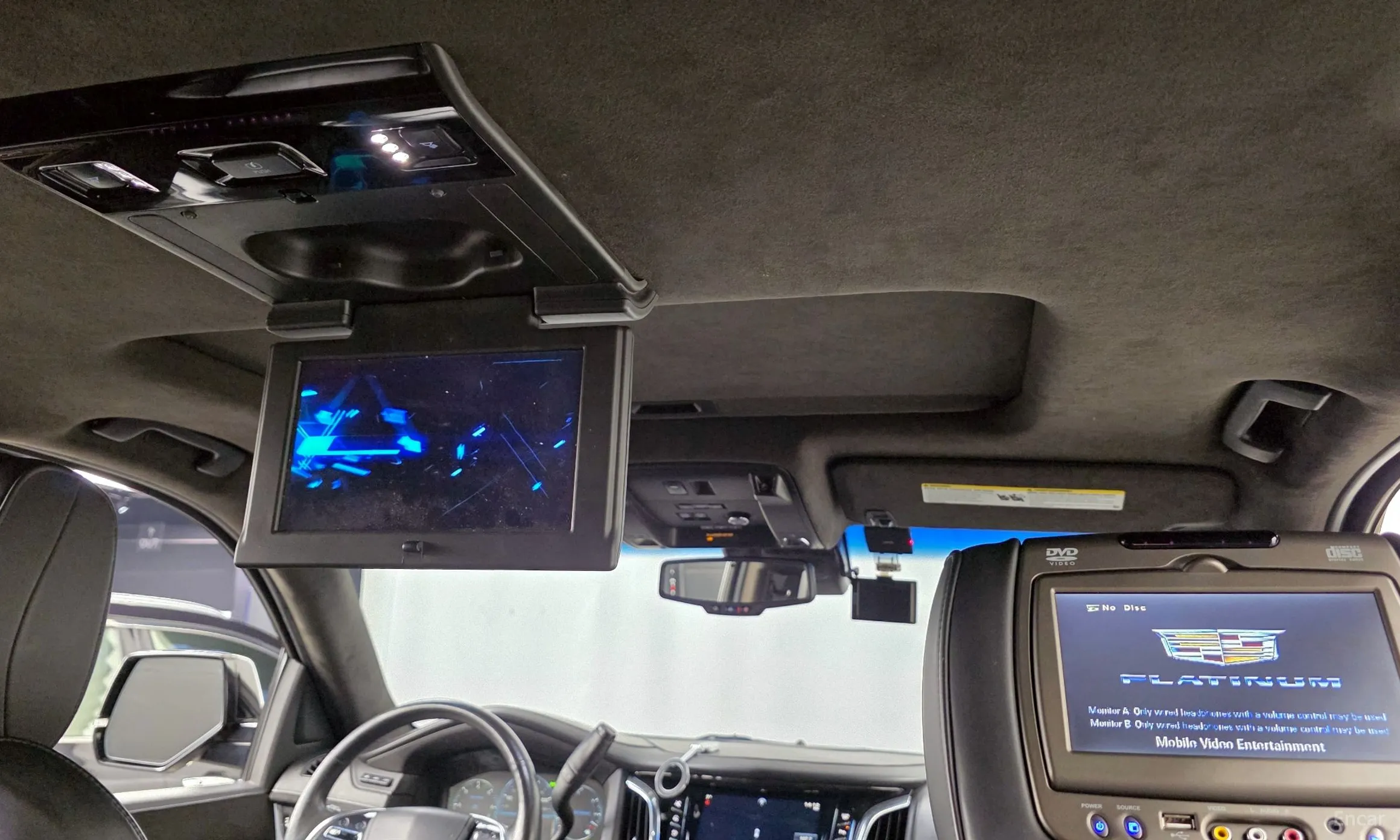 Cadillac Escalade превью 18
