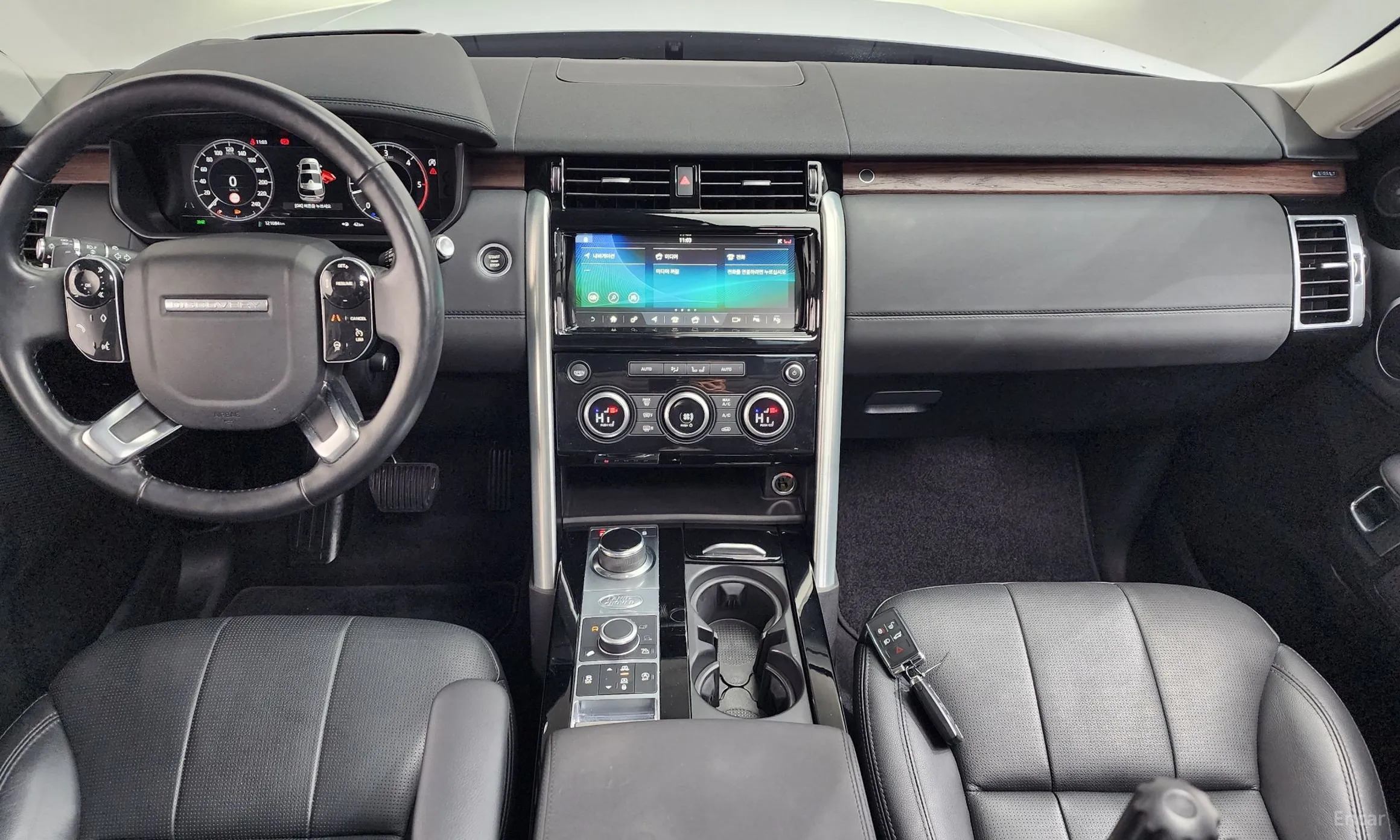Land Rover Discovery 5 превью 7