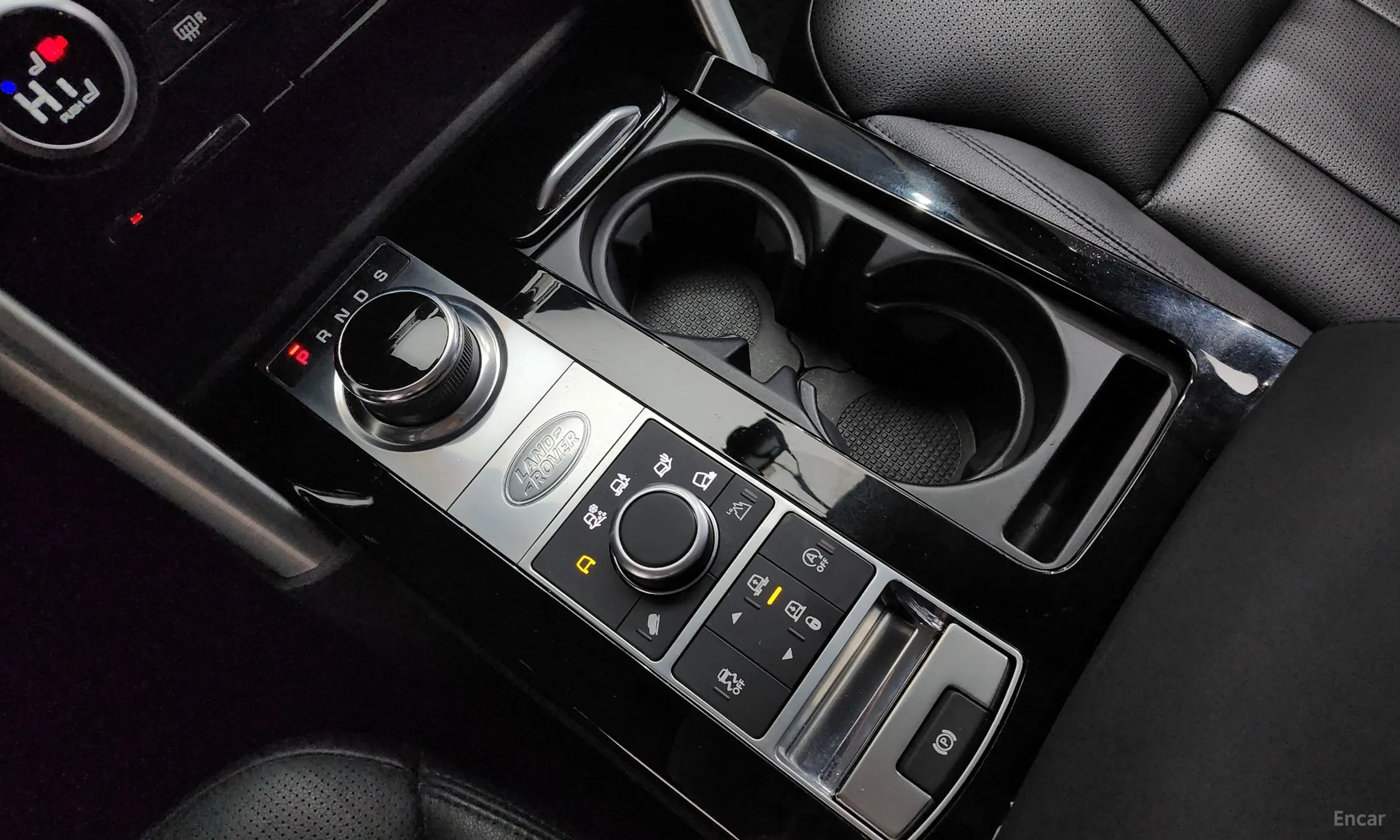 Land Rover Discovery 5 превью 9