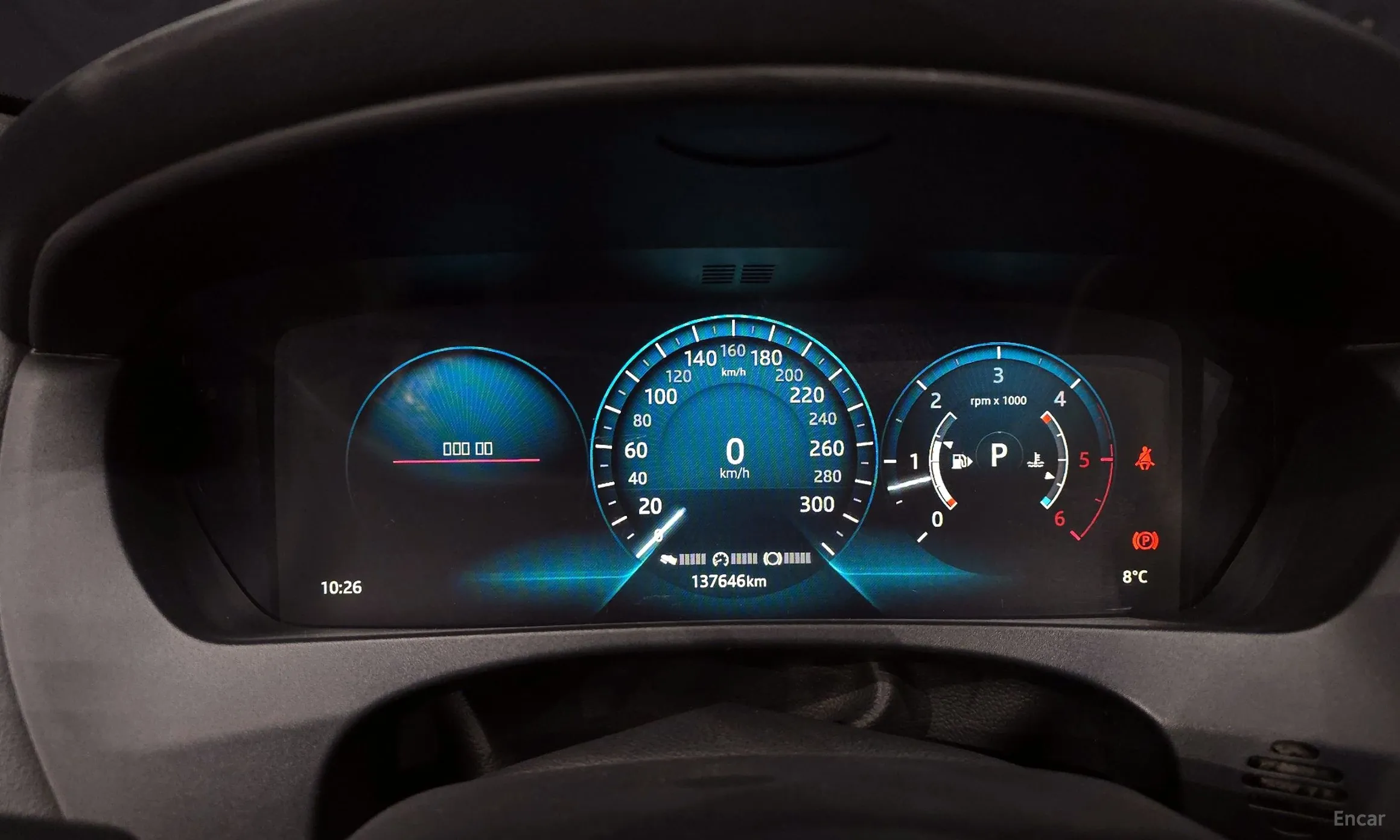 Jaguar F-PACE превью 8