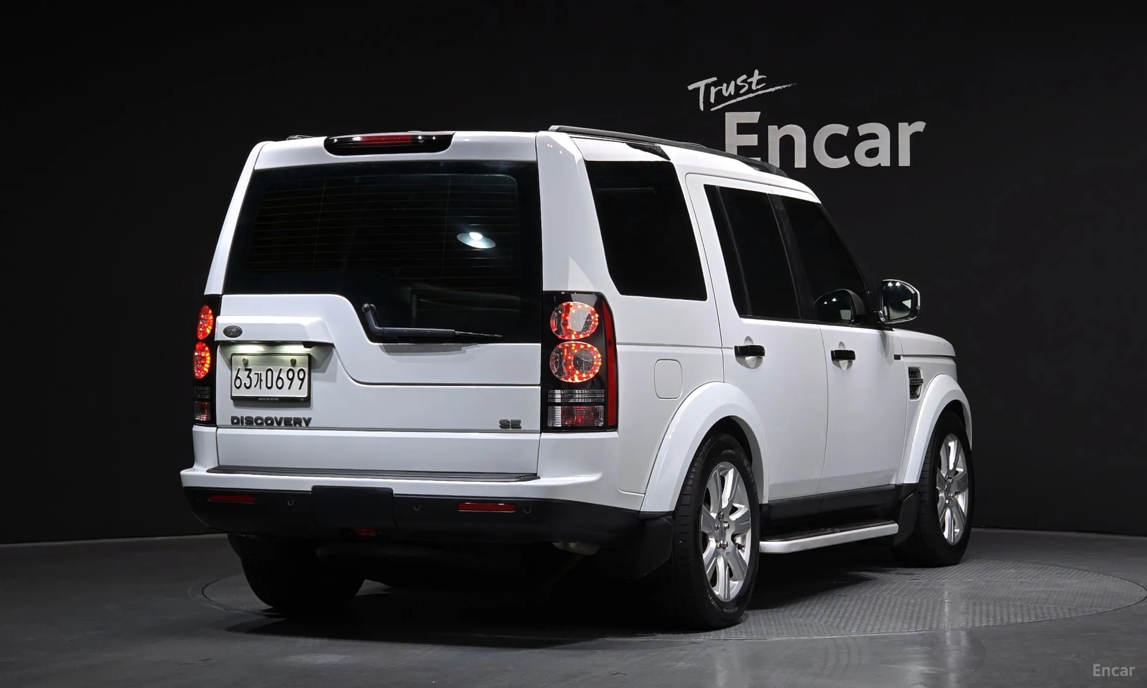 Land Rover Discovery 4 превью 2