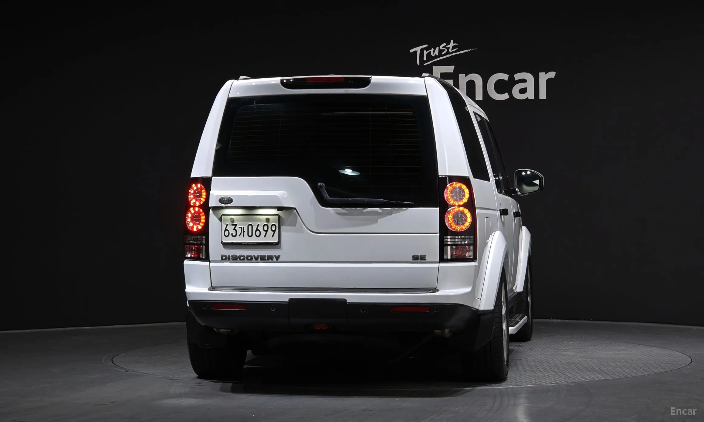 Land Rover Discovery 4 превью 4