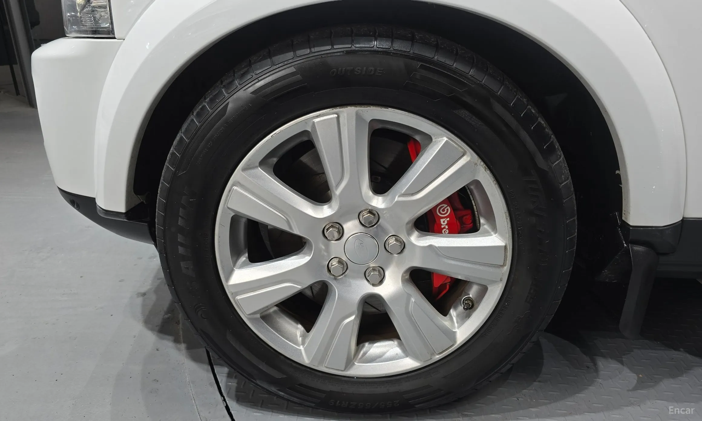 Land Rover Discovery 4 превью 5