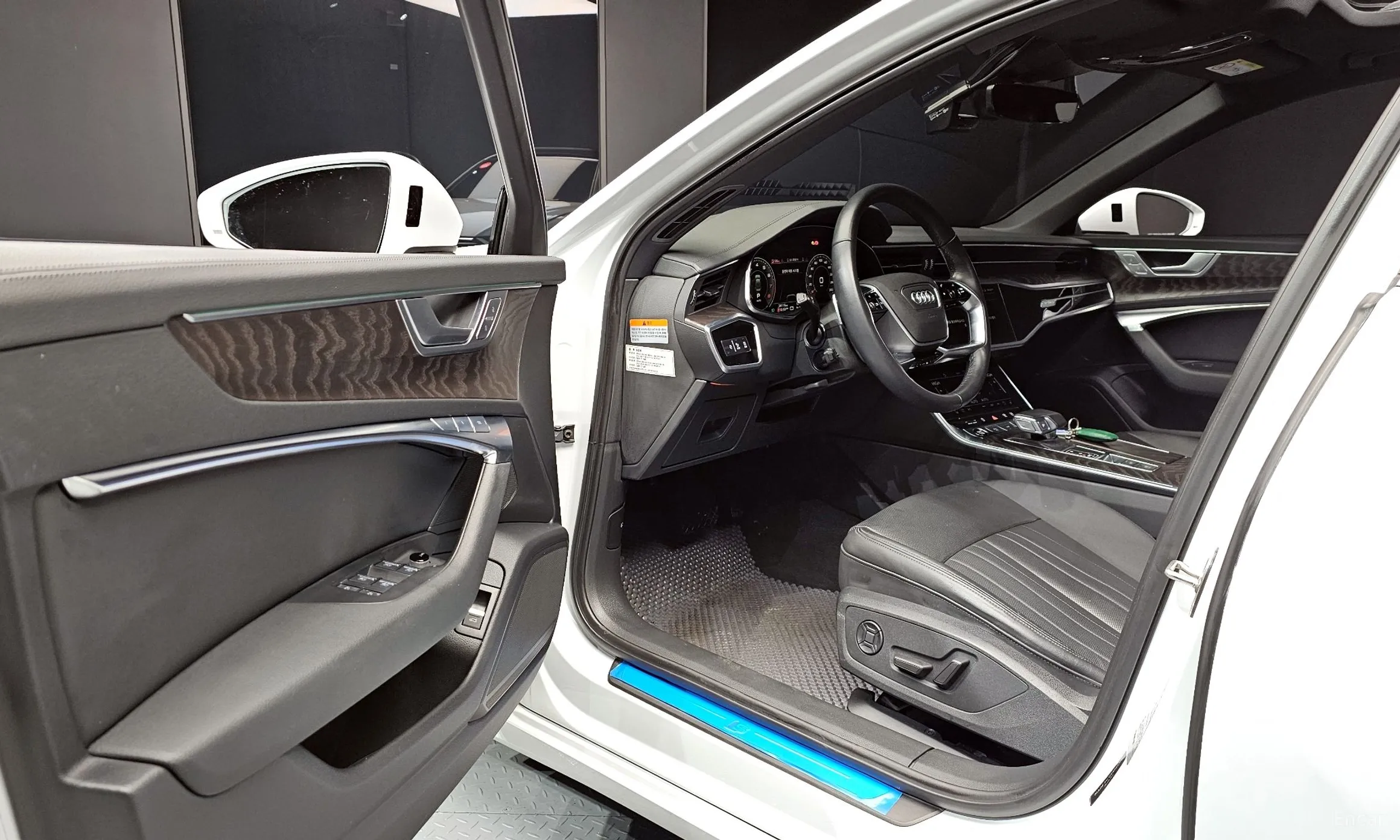 Audi A6 (C8) превью 12