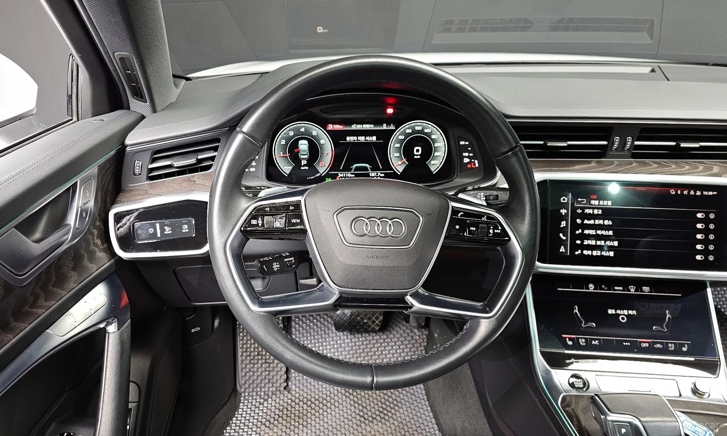 Audi A6 (C8) превью 13