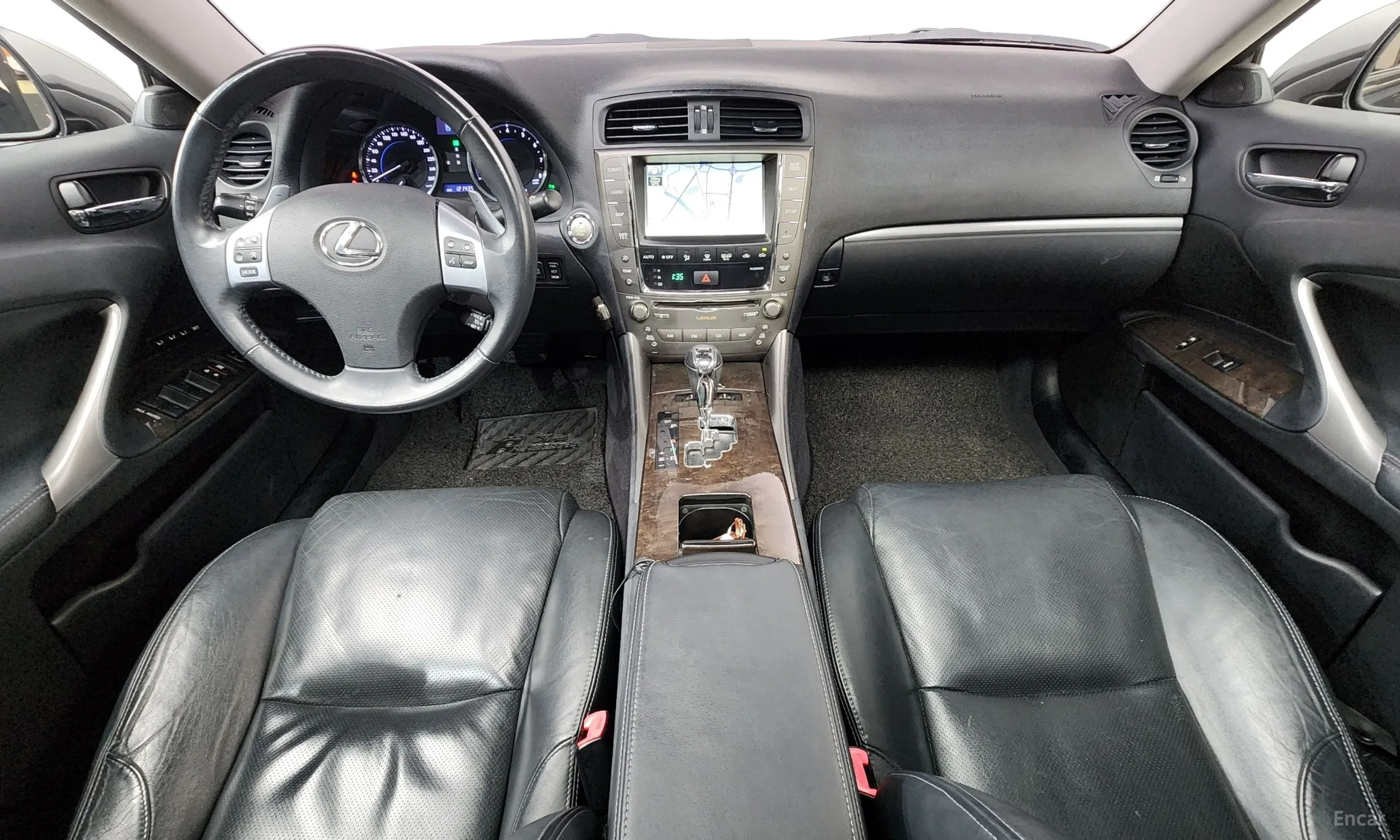 Lexus IS250 превью 7