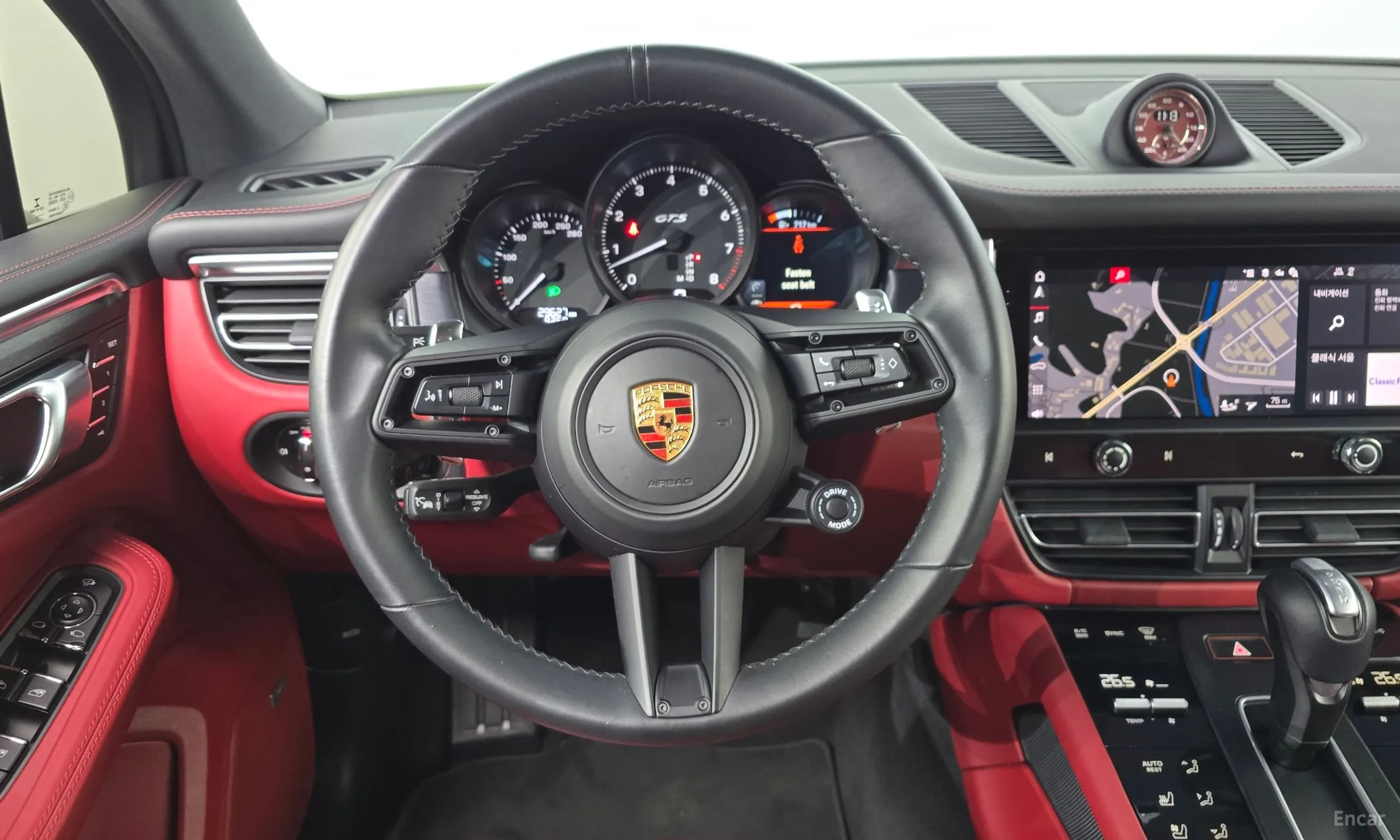 Porsche Macan превью 13