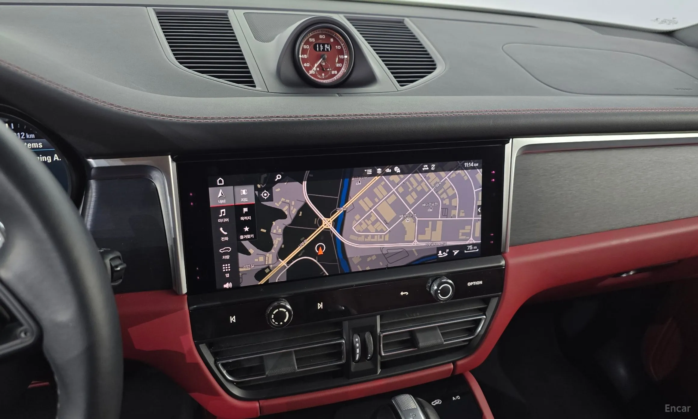 Porsche Macan превью 14