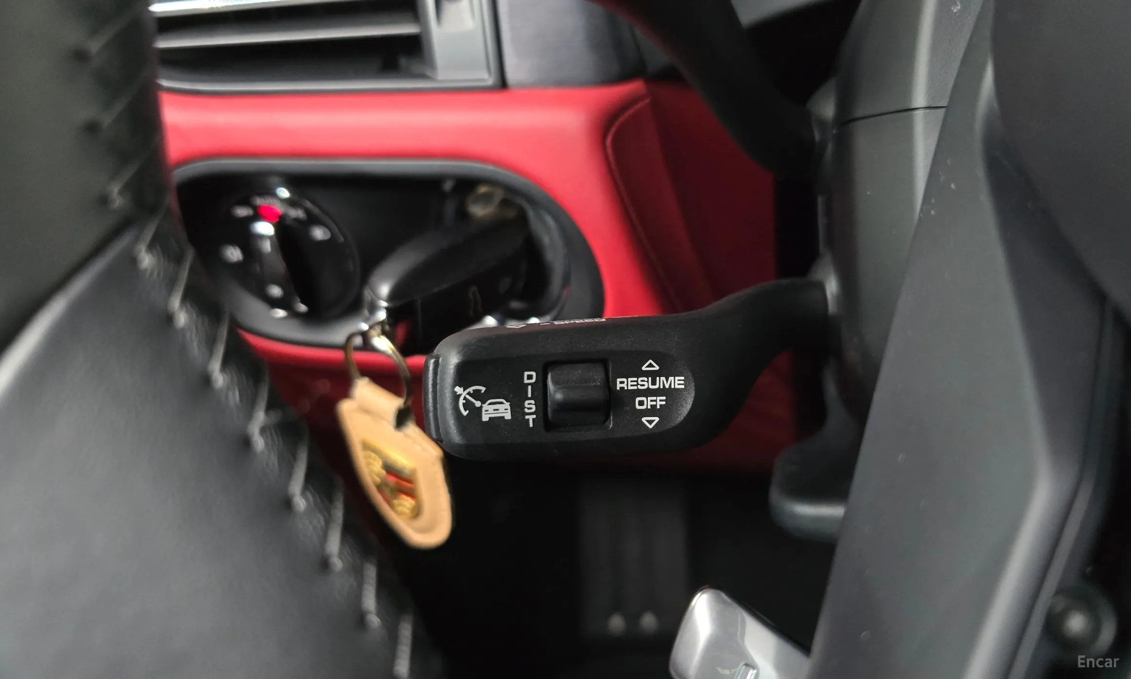 Porsche Macan превью 17