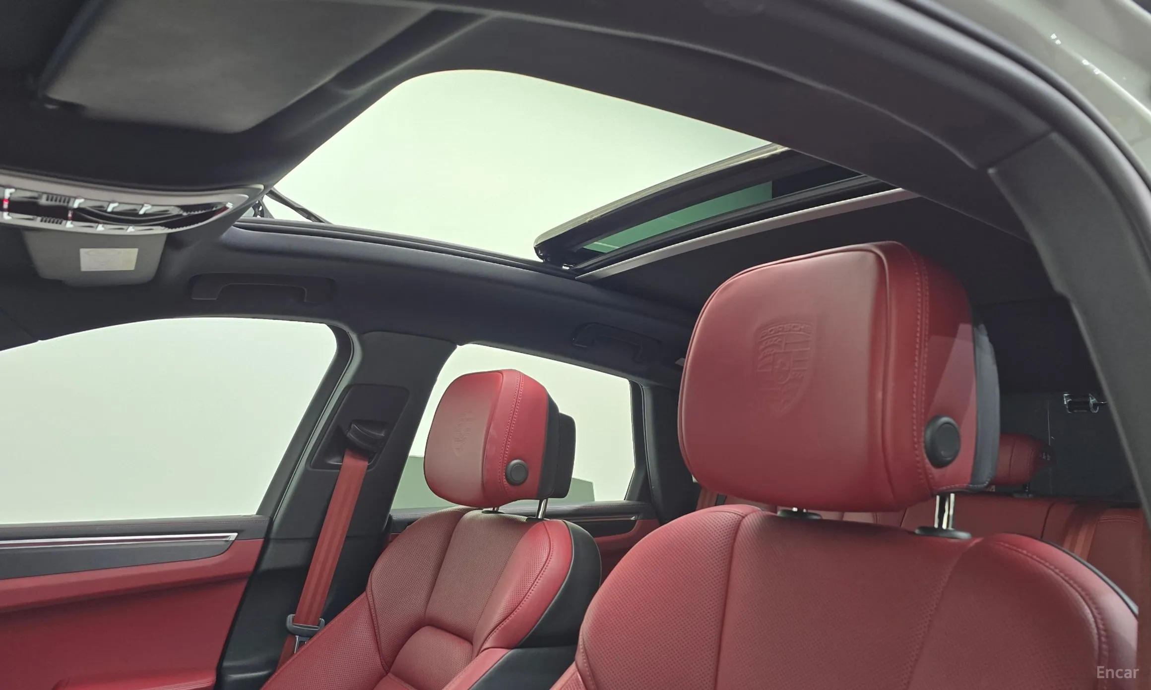 Porsche Macan превью 19