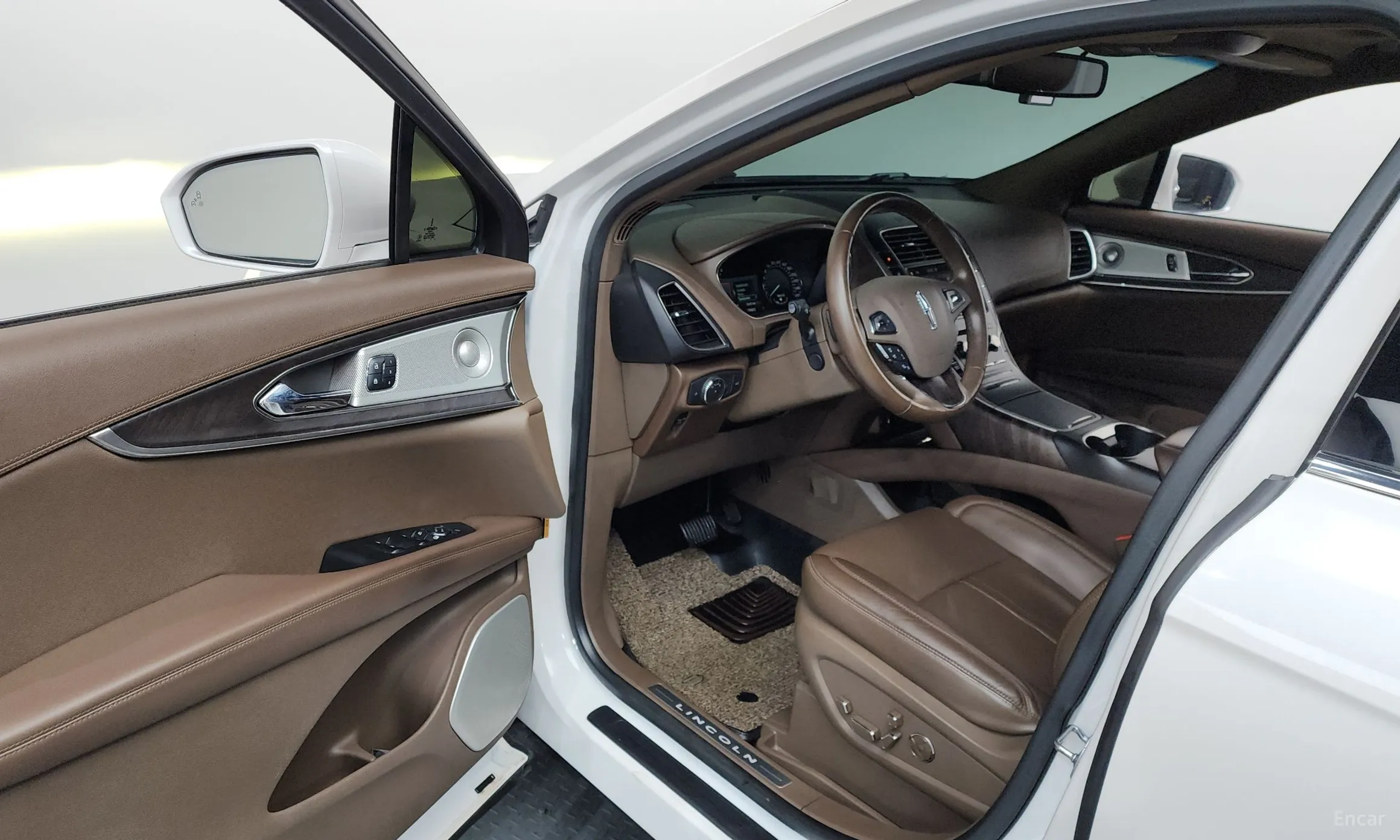 Lincoln MKX 2nd Generation превью 10