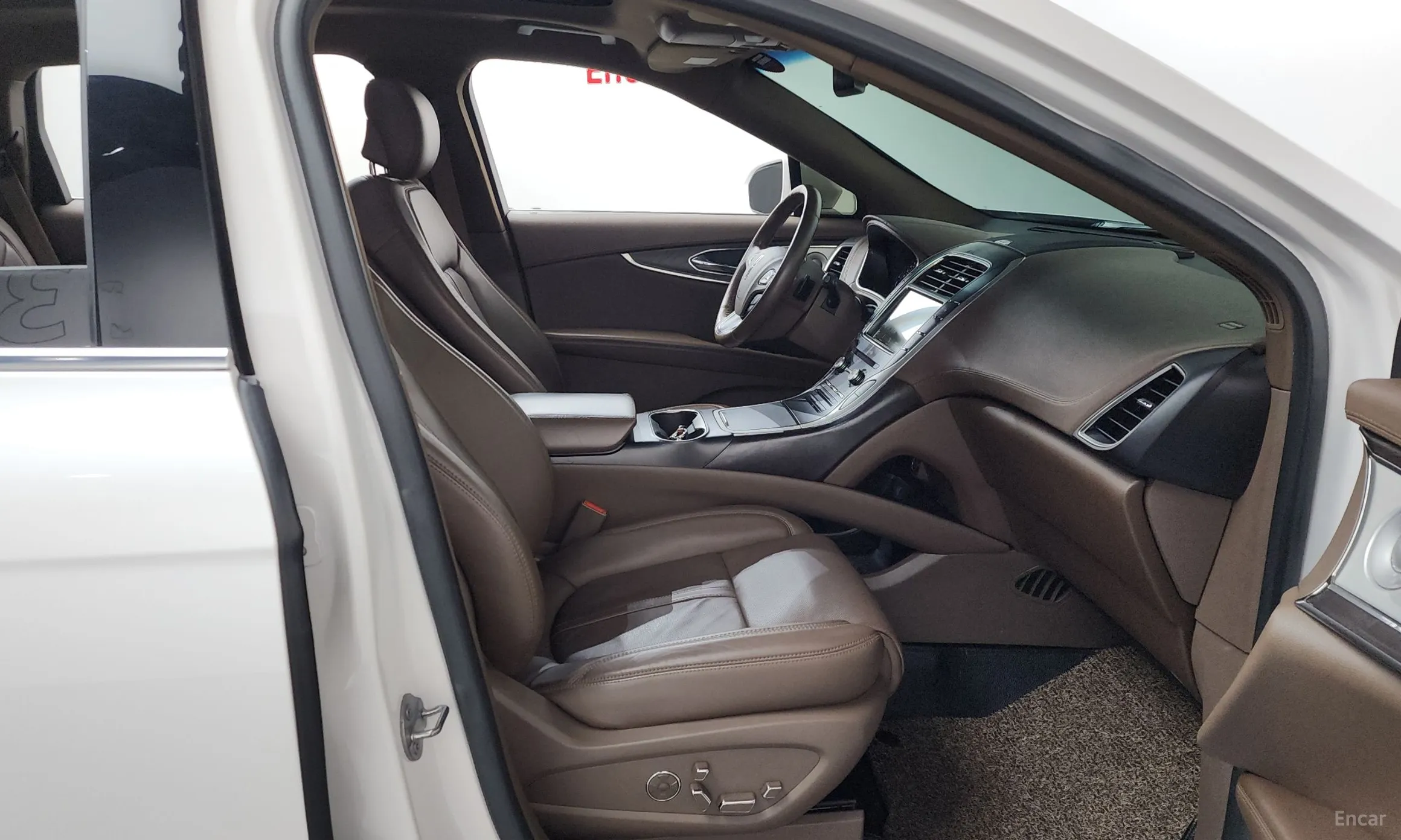 Lincoln MKX 2nd Generation превью 11