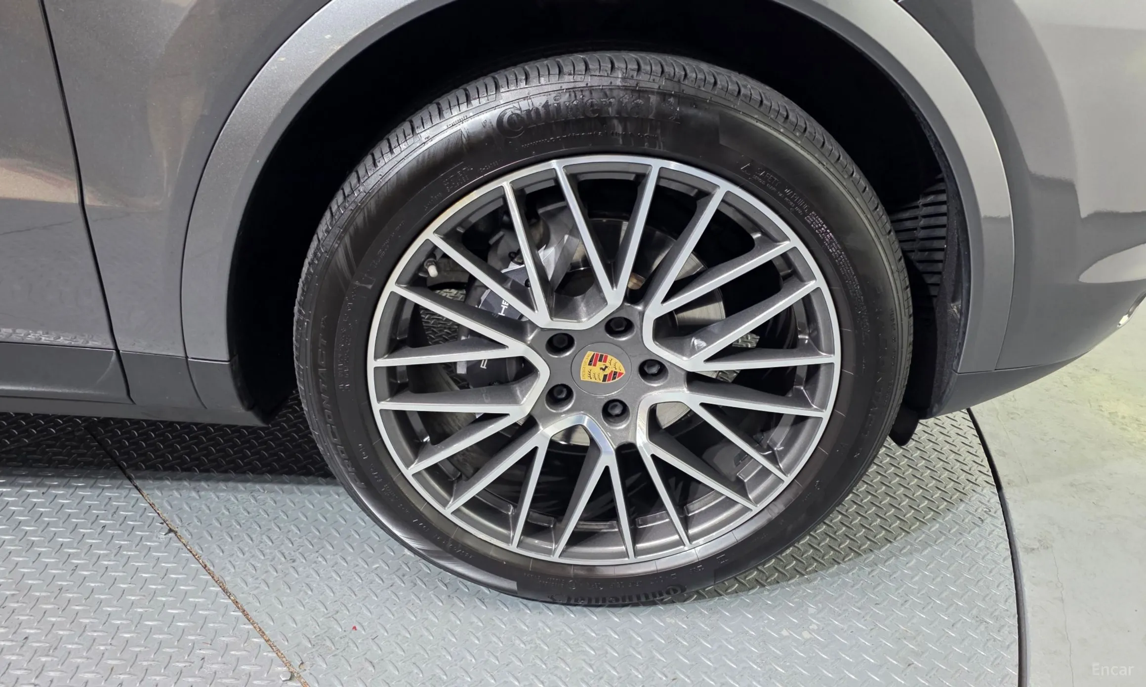 Porsche Cayenne (PO536) превью 5
