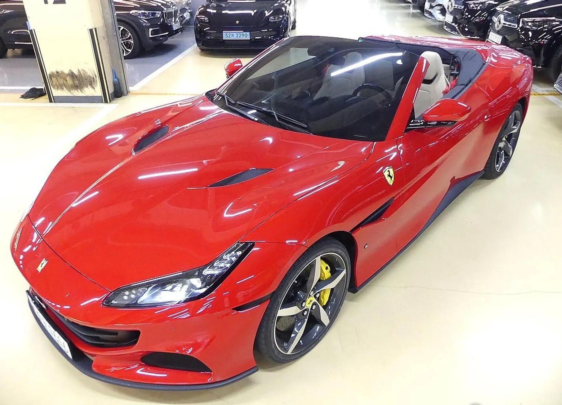Ferrari Portofino превью 18