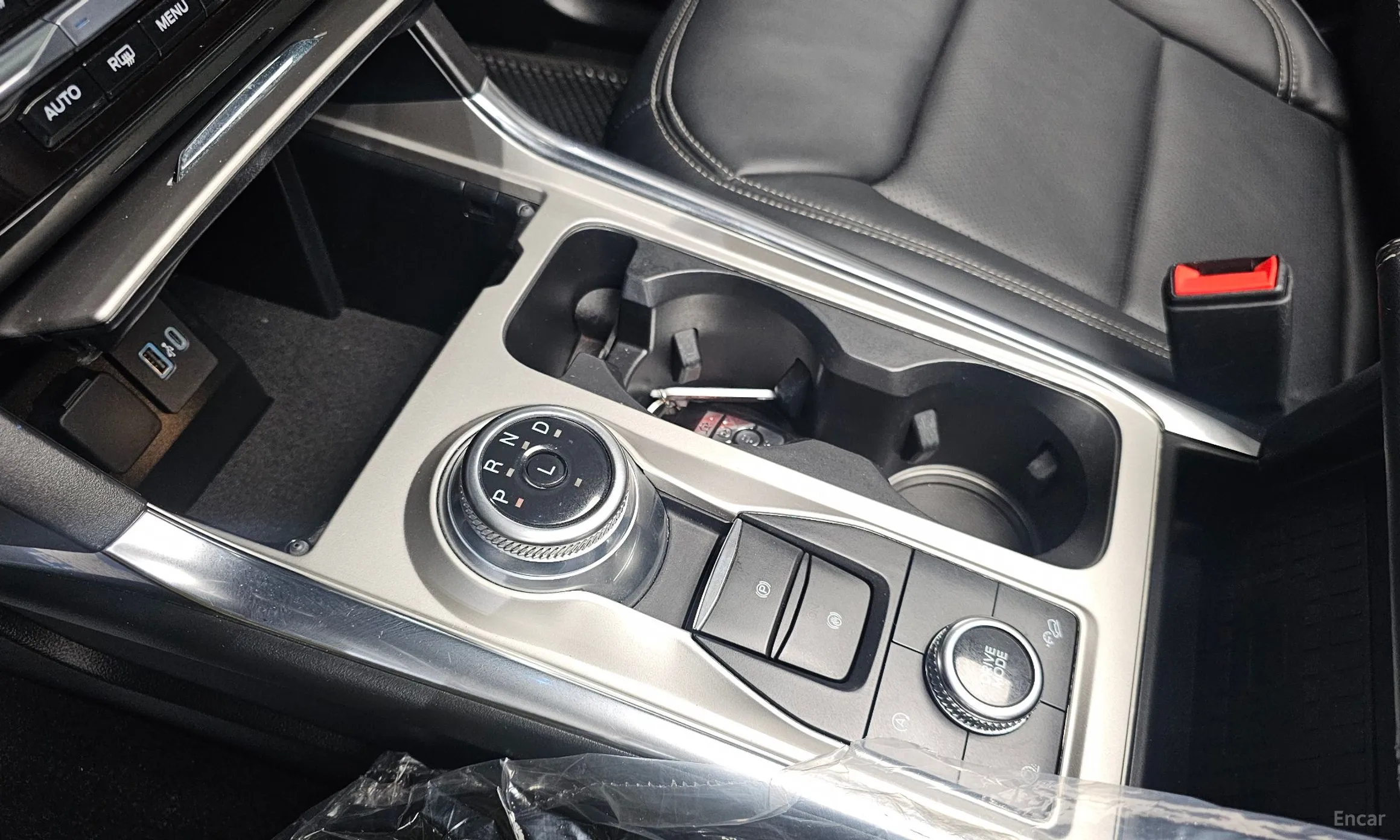 Ford Explorer 6th Generation превью 9