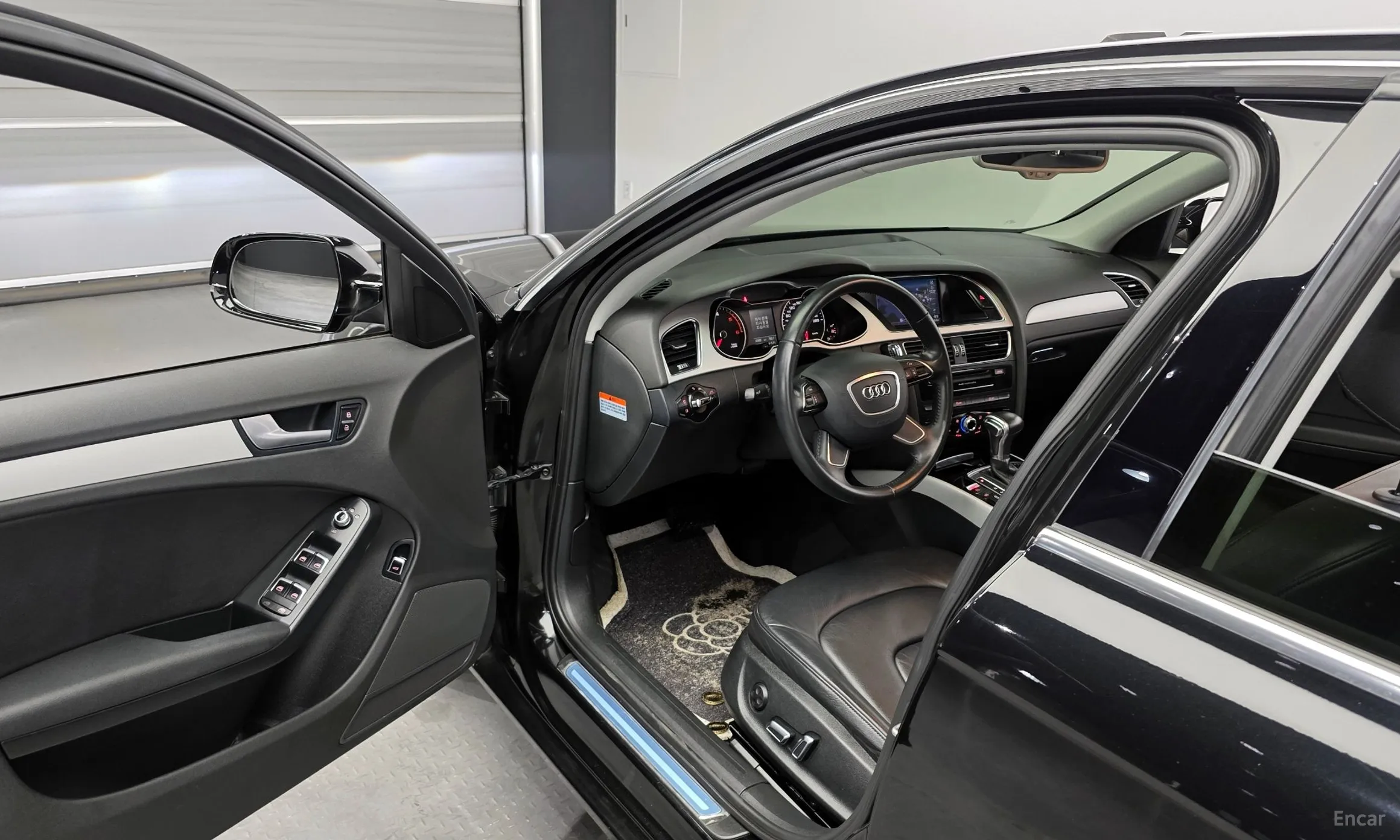Audi New A4 превью 10