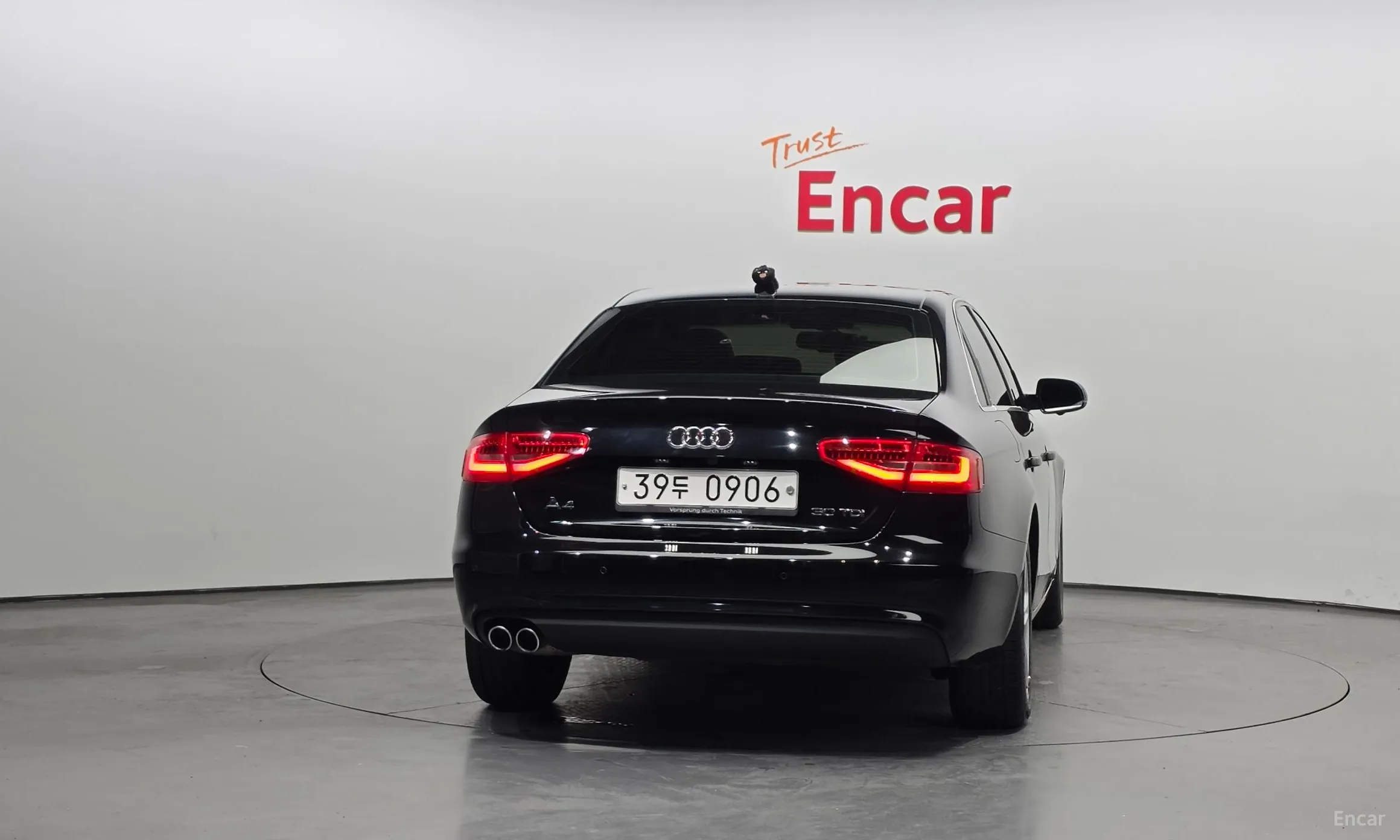 Audi New A4 превью 4