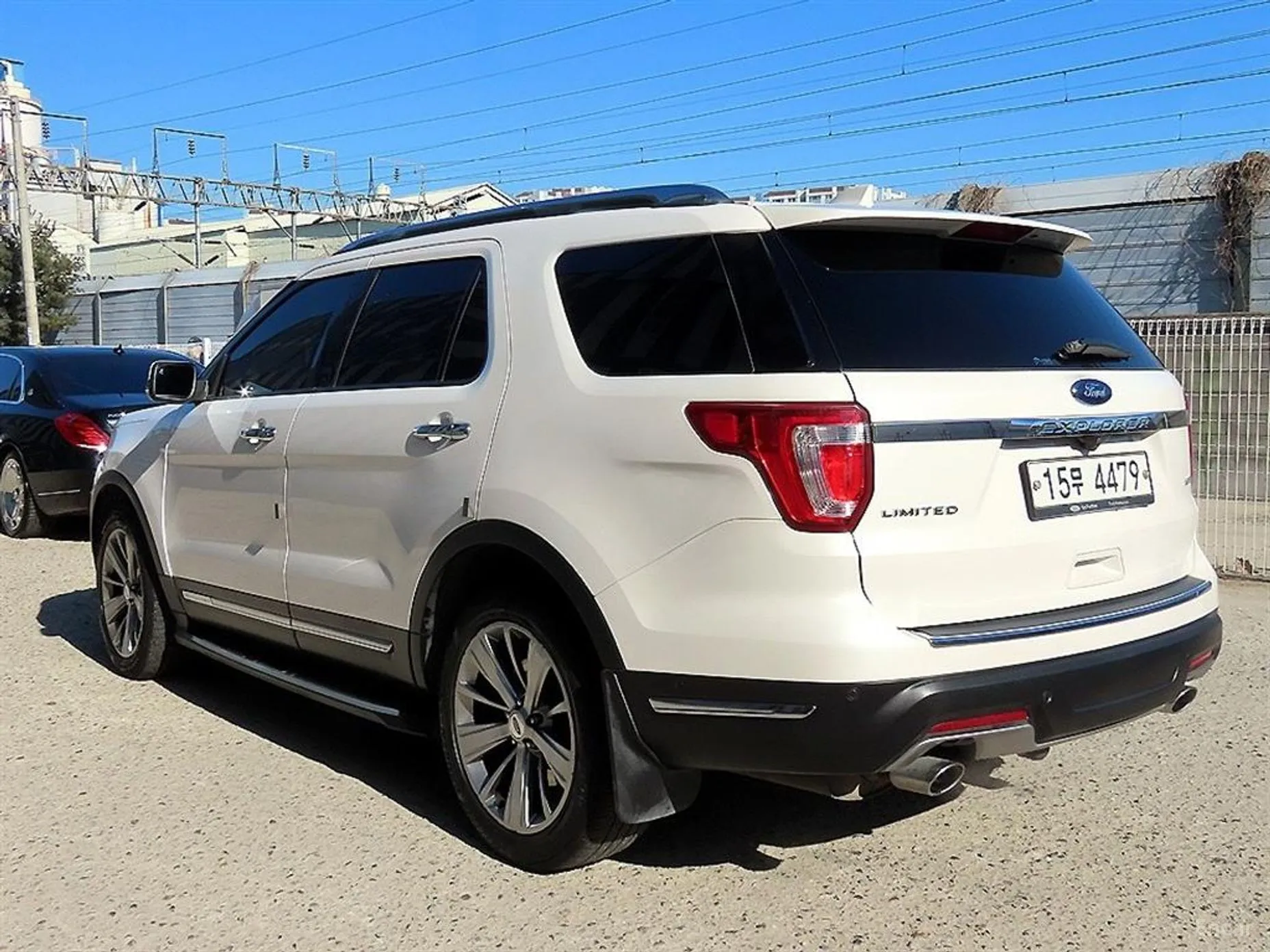 Ford Explorer превью 3