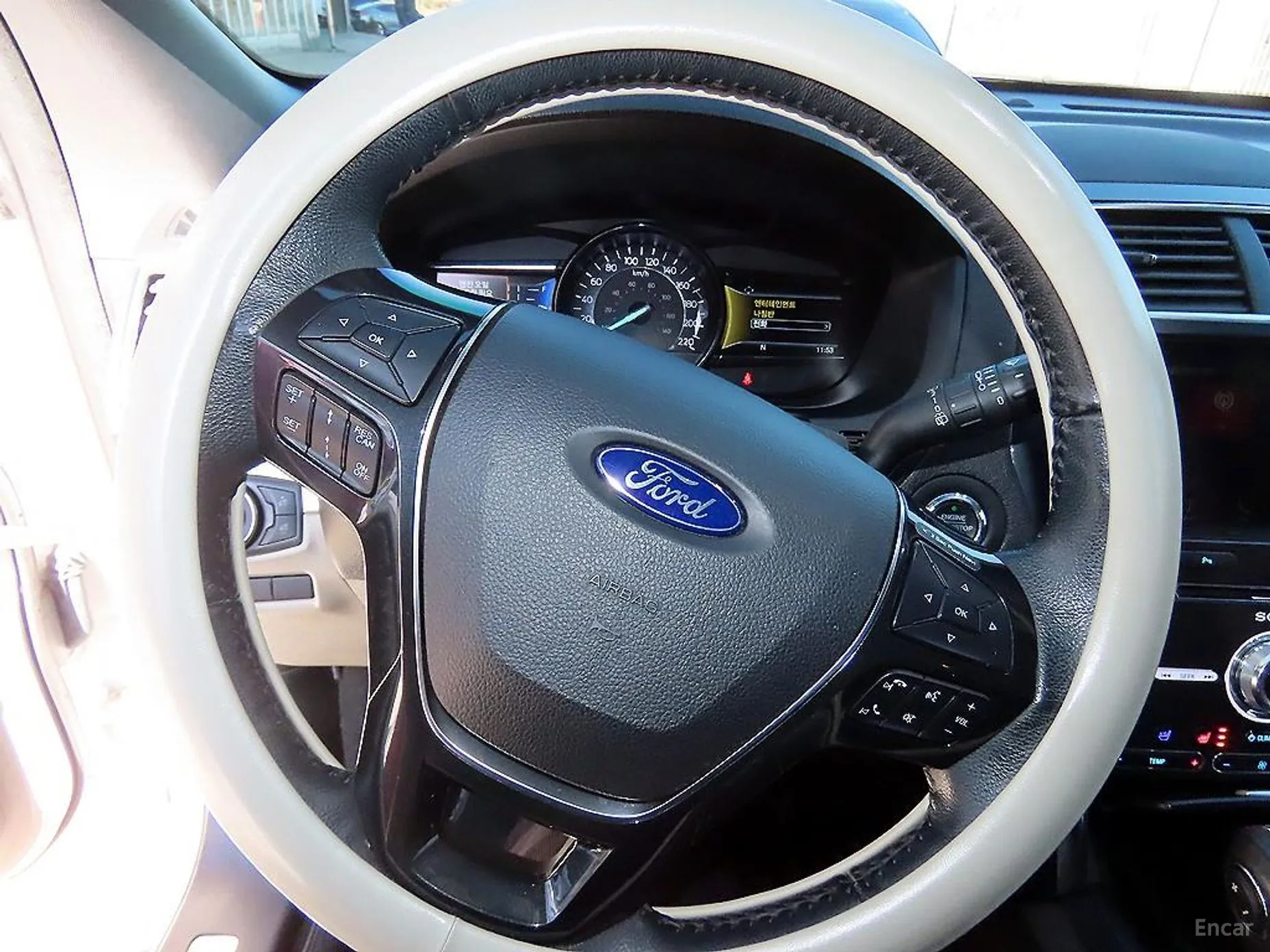 Ford Explorer превью 8
