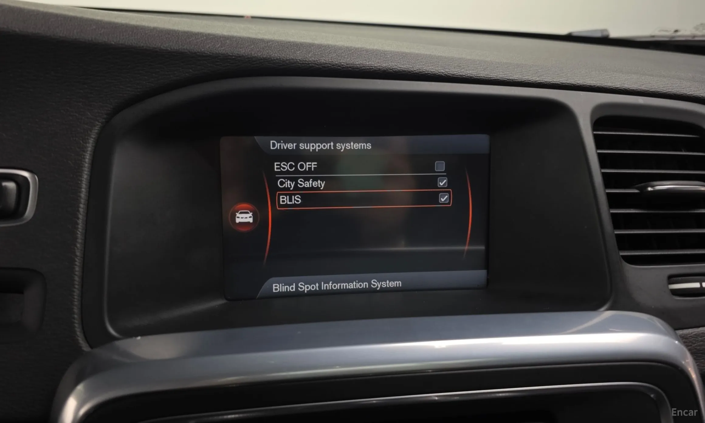Volvo S60 превью 16