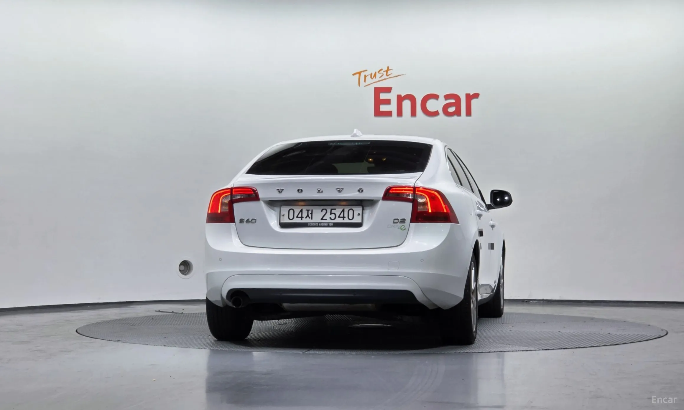 Volvo S60 превью 4