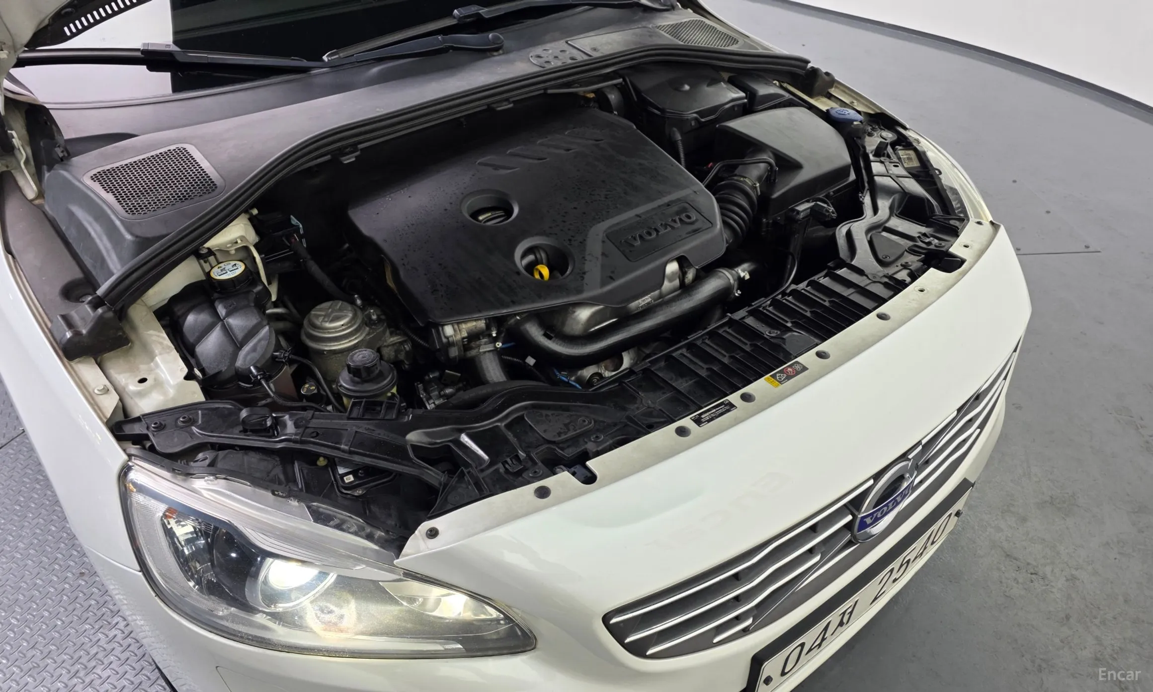 Volvo S60 превью 6