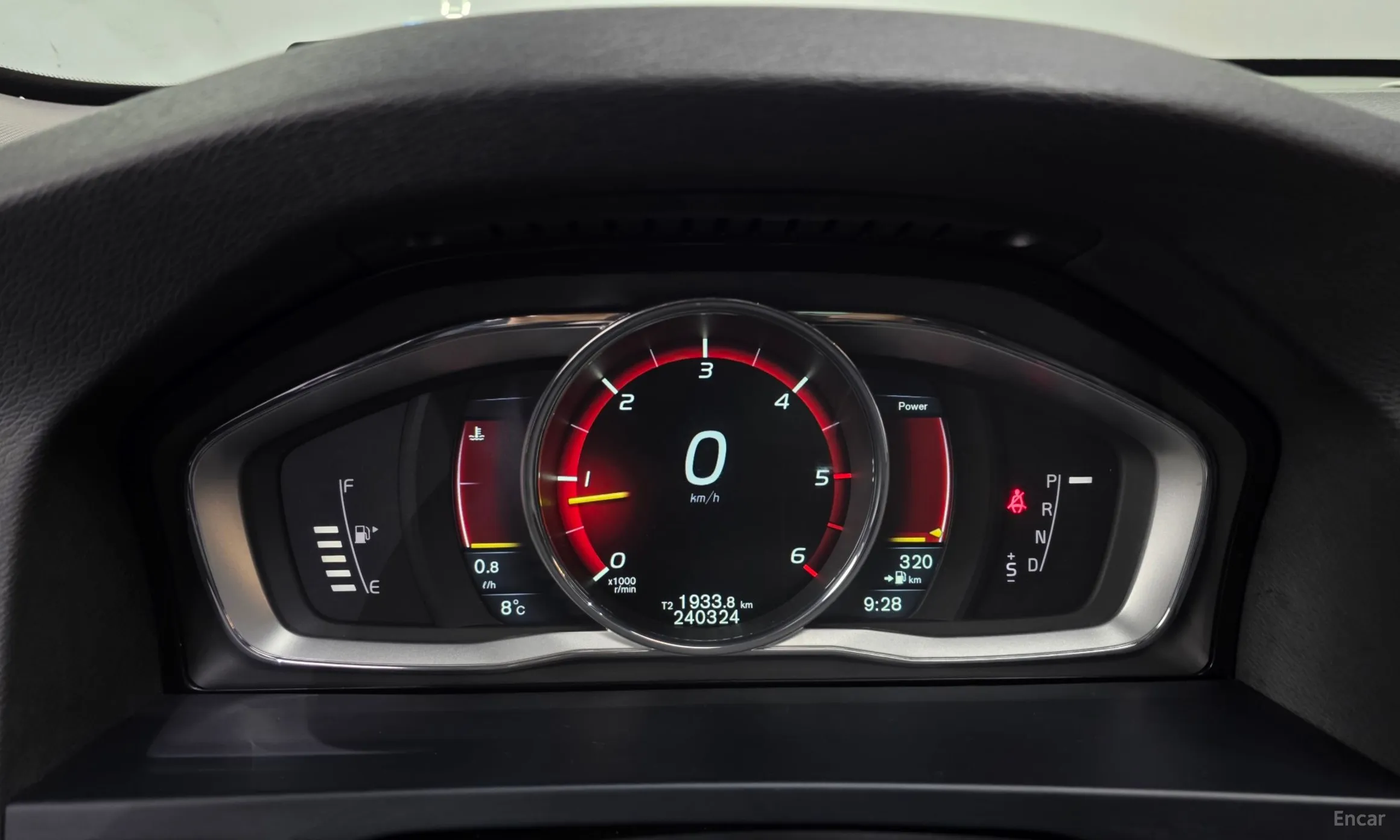 Volvo S60 превью 8
