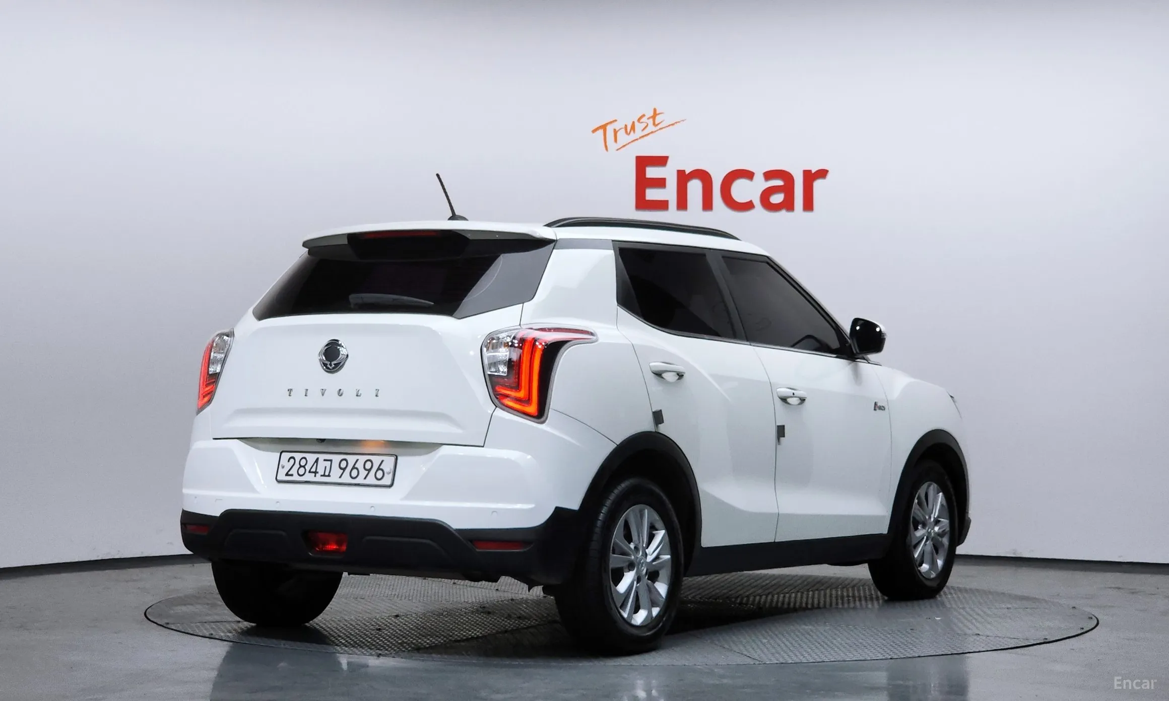 KG Mobility (SsangYong) Berry New Tivoli превью 2