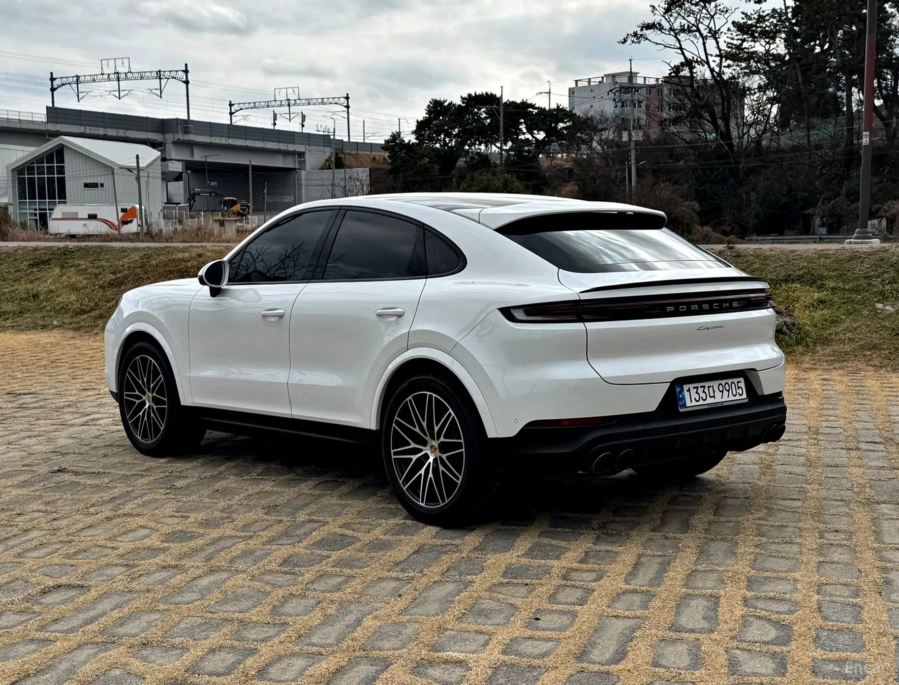 Porsche Cayenne (PO536) превью 18