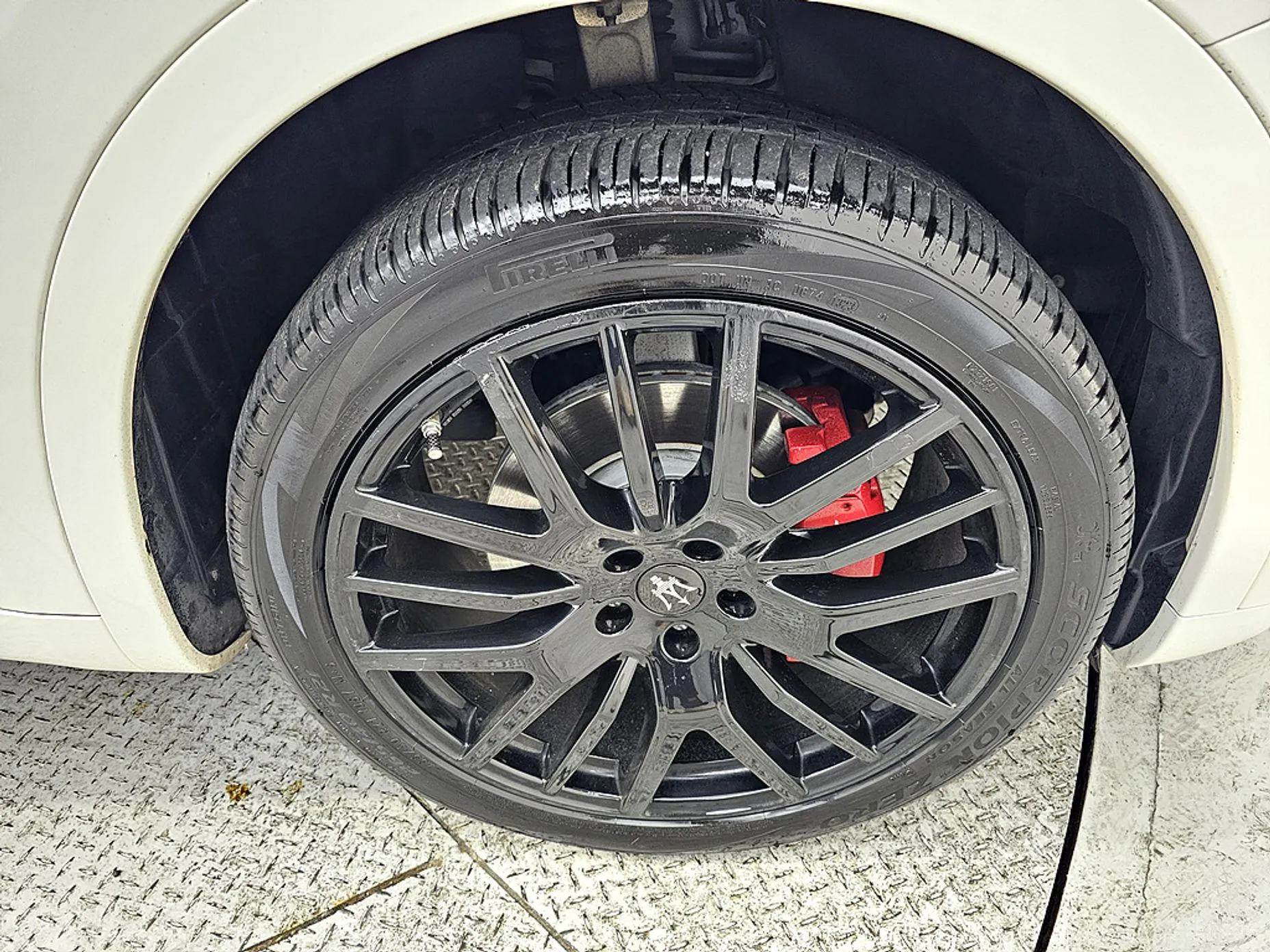 Maserati Levante превью 5