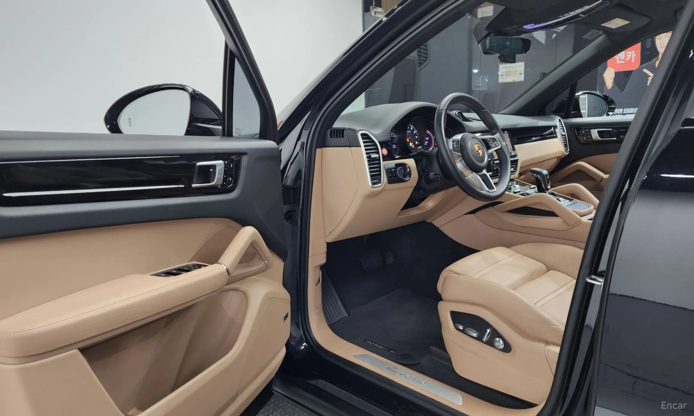 Porsche Cayenne (PO536) превью 10
