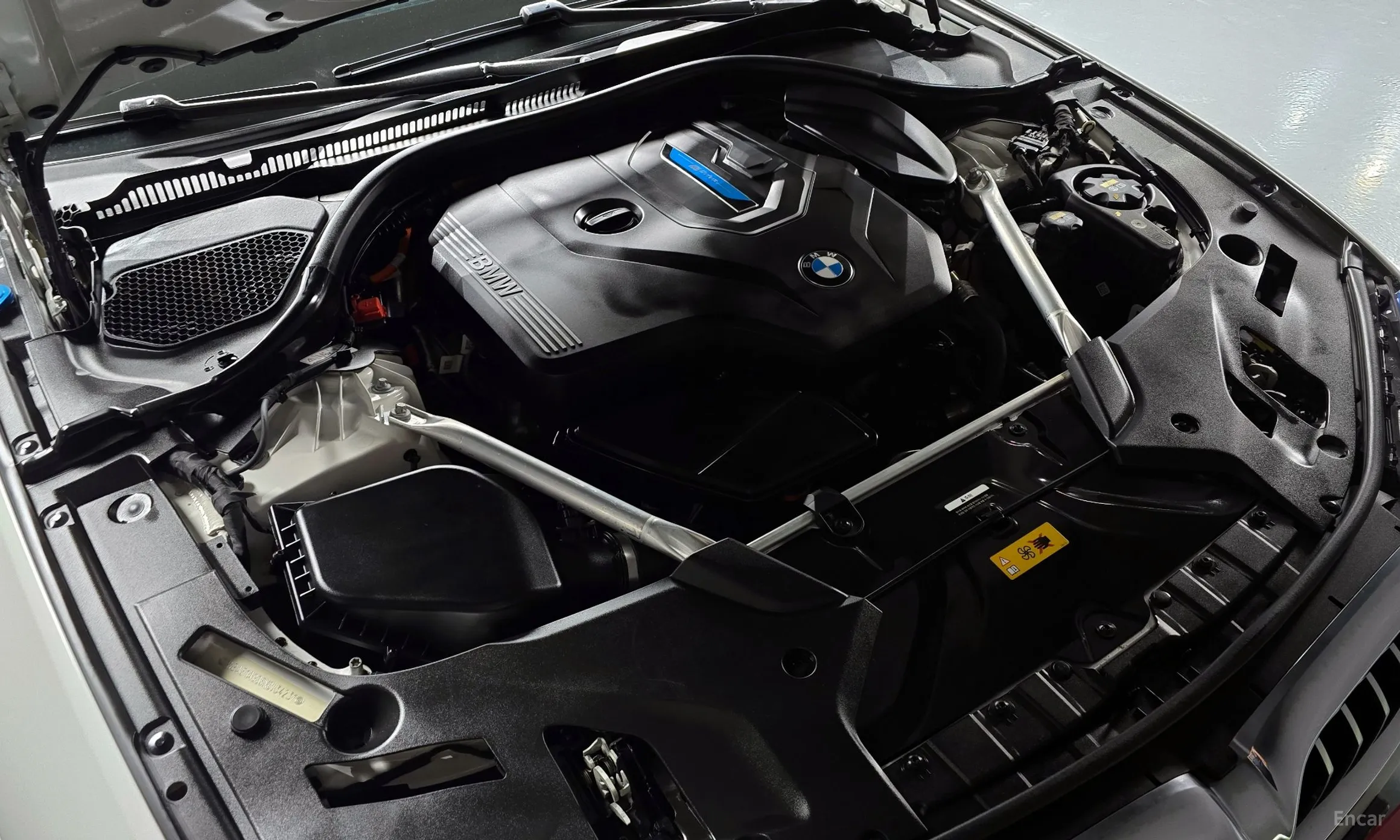 BMW 5 Series (G30) превью 6