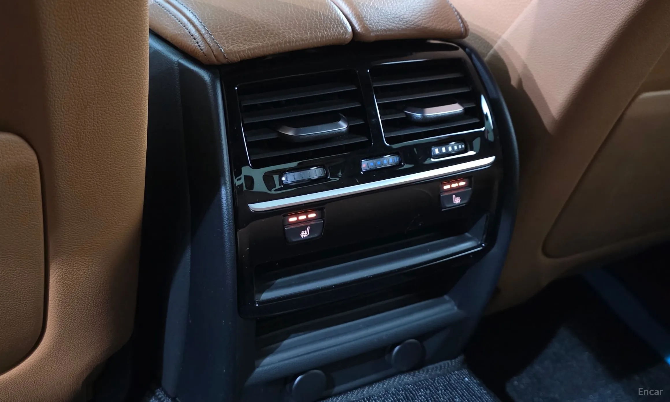 BMW 5 Series (G30) превью 17