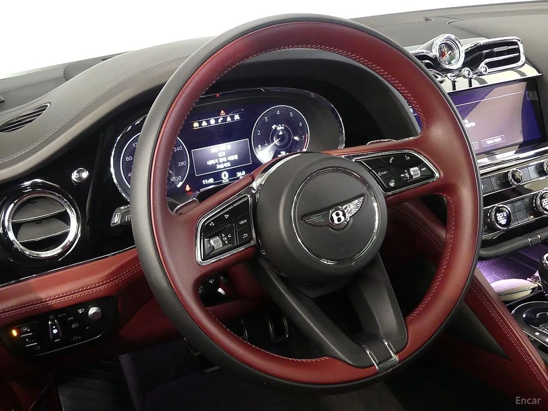 Bentley Bentayga превью 18