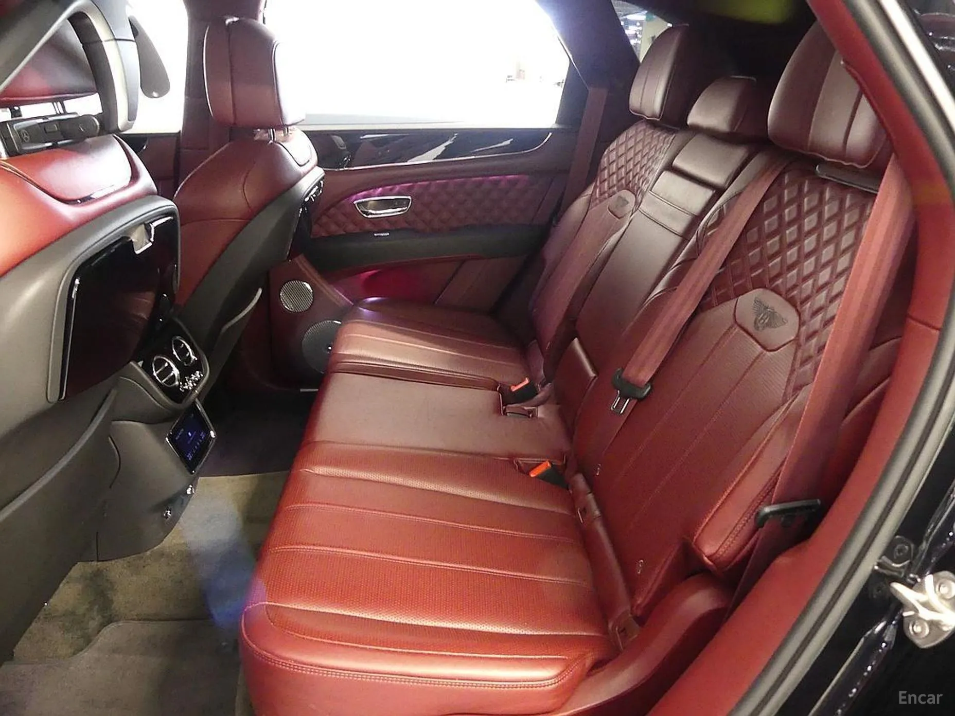 Bentley Bentayga превью 8
