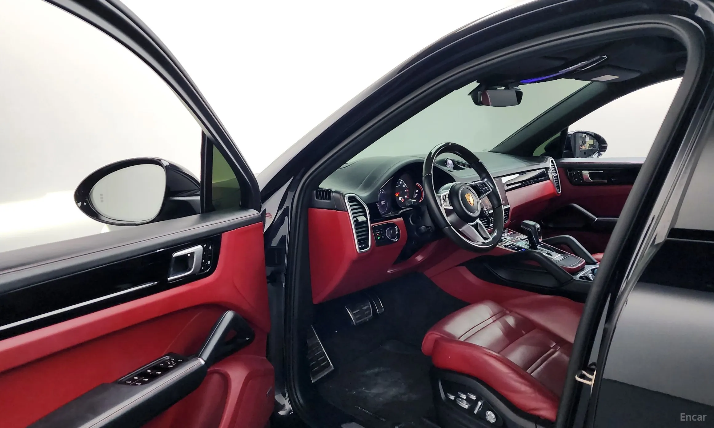 Porsche Cayenne (PO536) превью 10