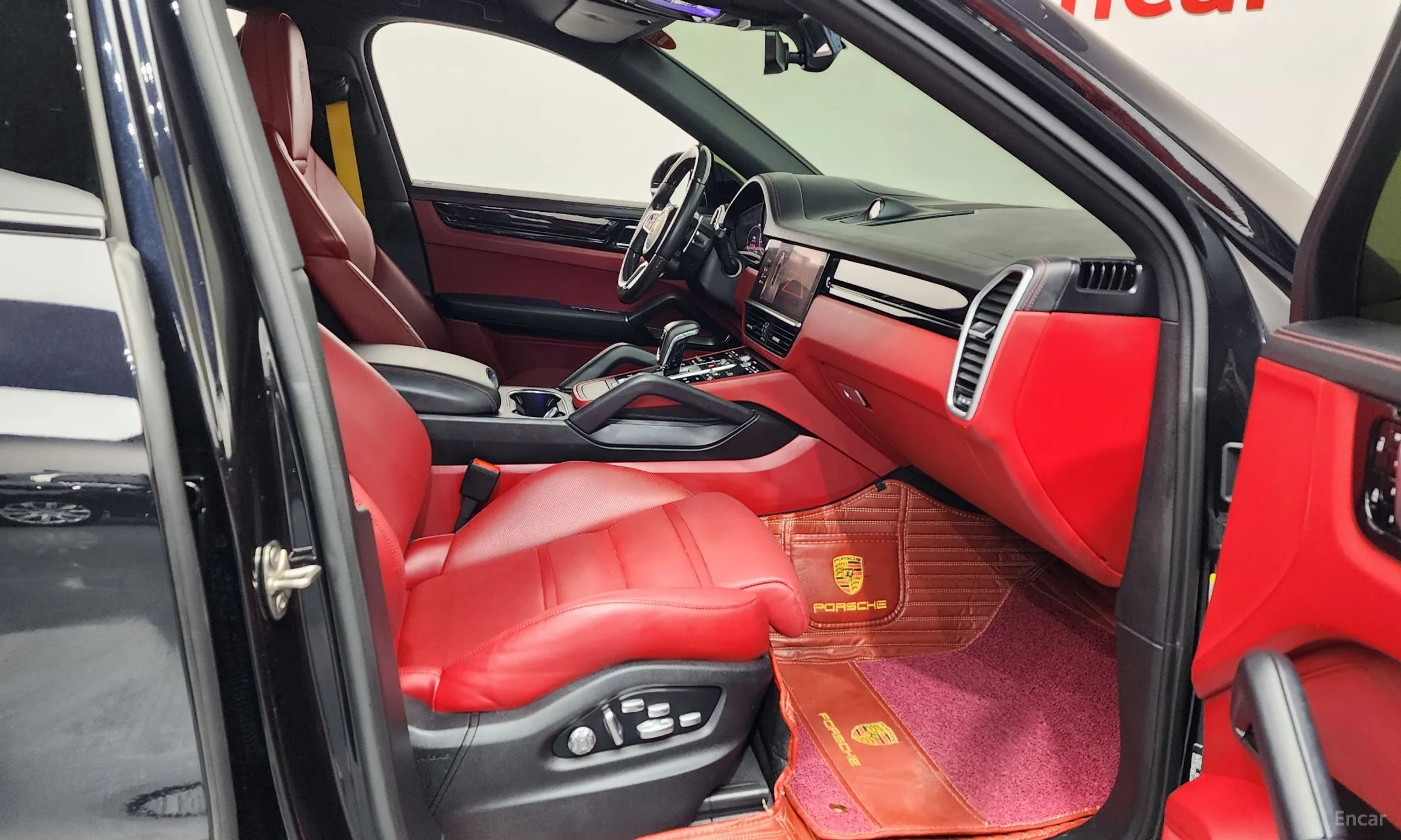Porsche Cayenne (PO536) превью 11
