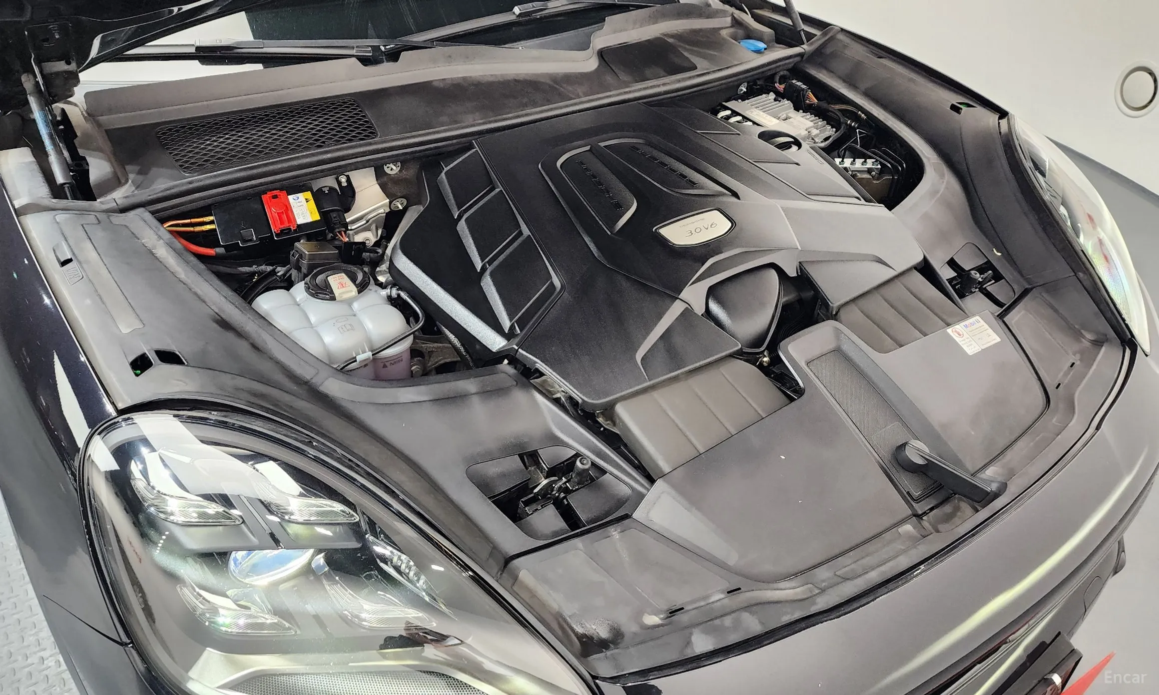 Porsche Cayenne (PO536) превью 6
