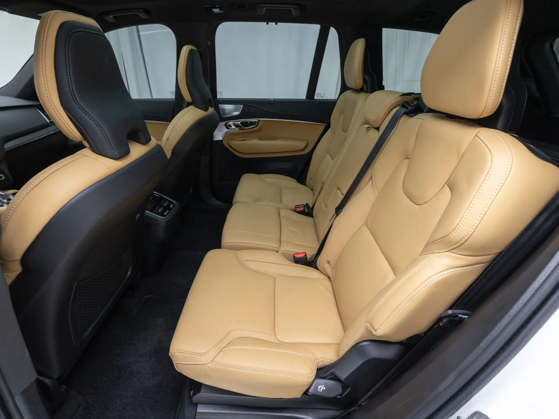 Volvo XC90 Gen 2 превью 10