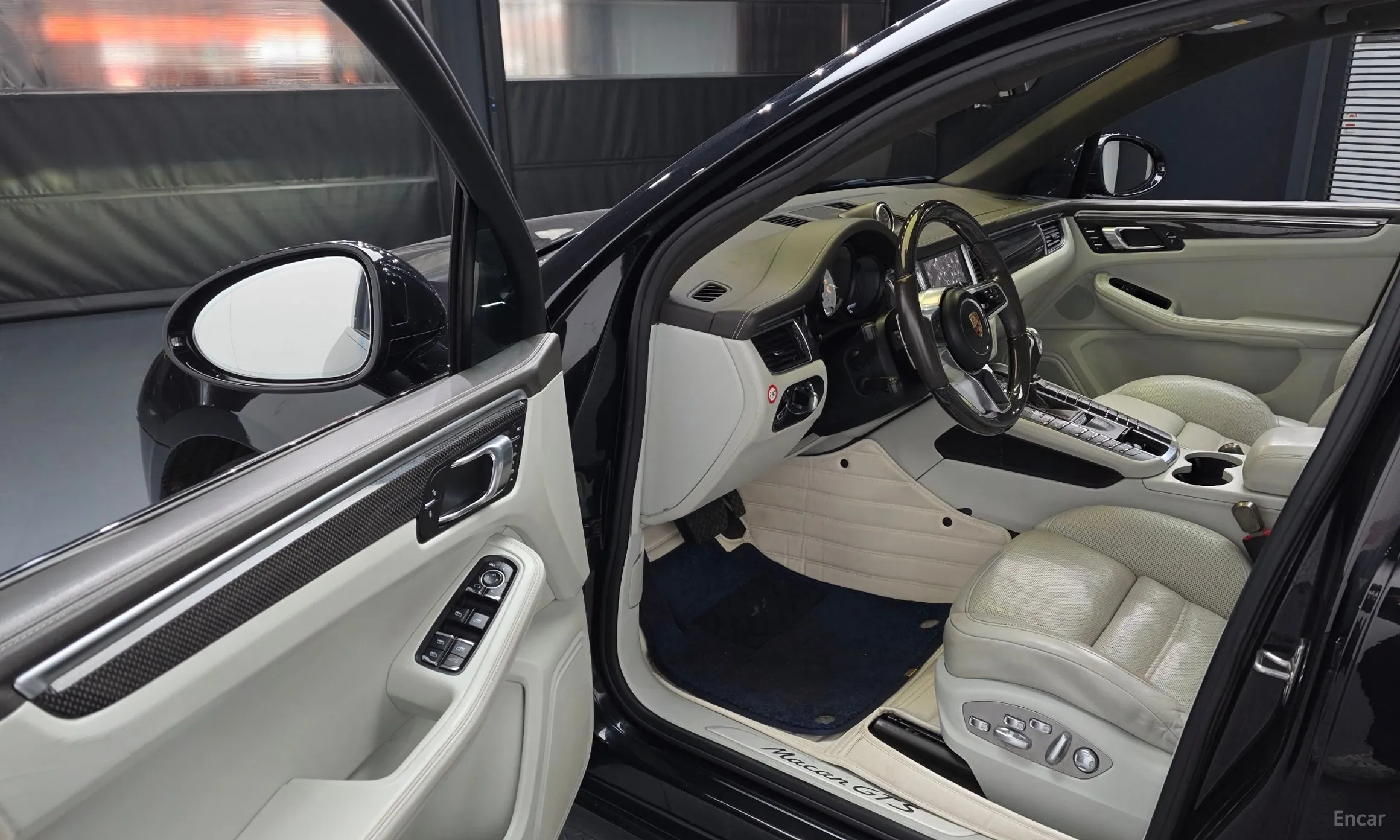 Porsche Macan превью 10