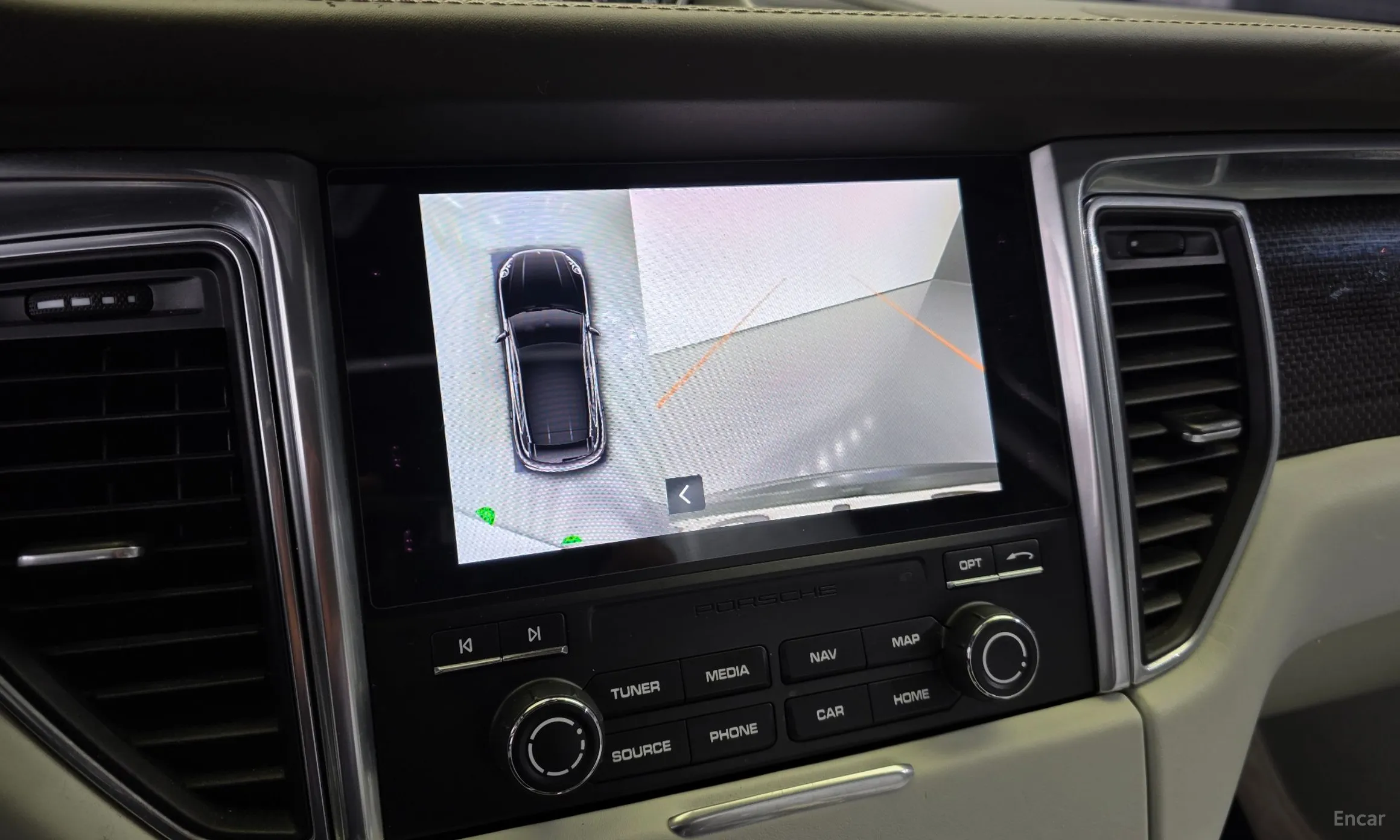 Porsche Macan превью 15
