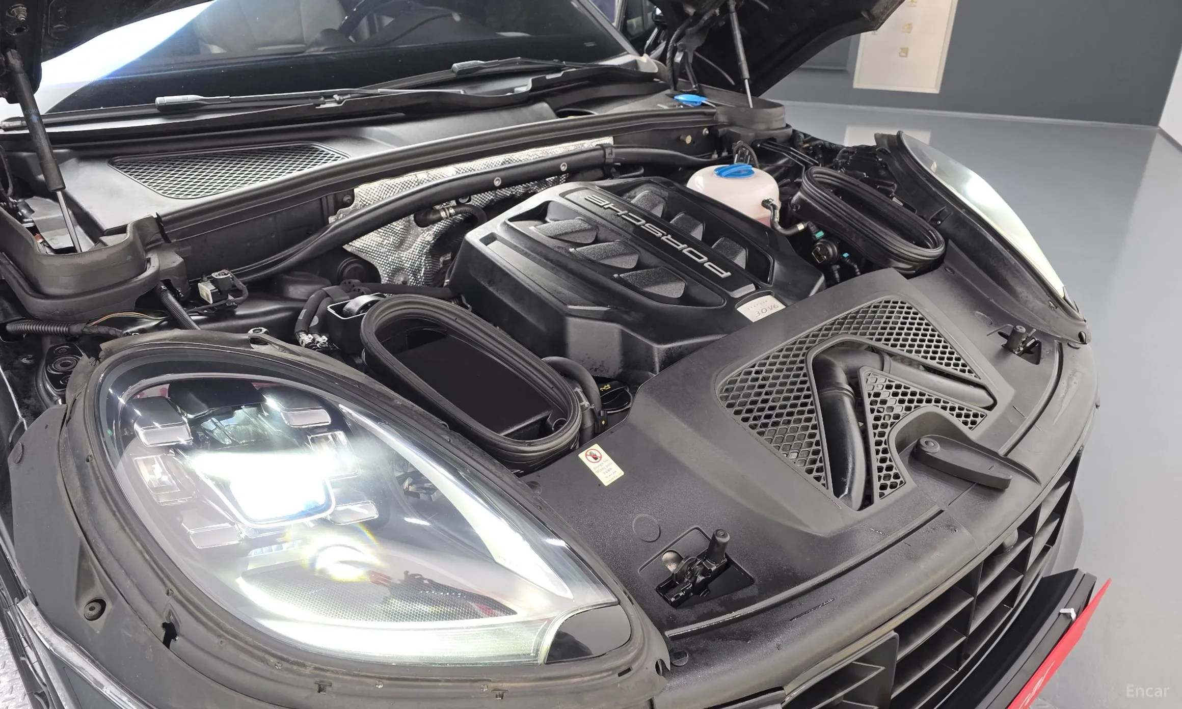 Porsche Macan превью 6