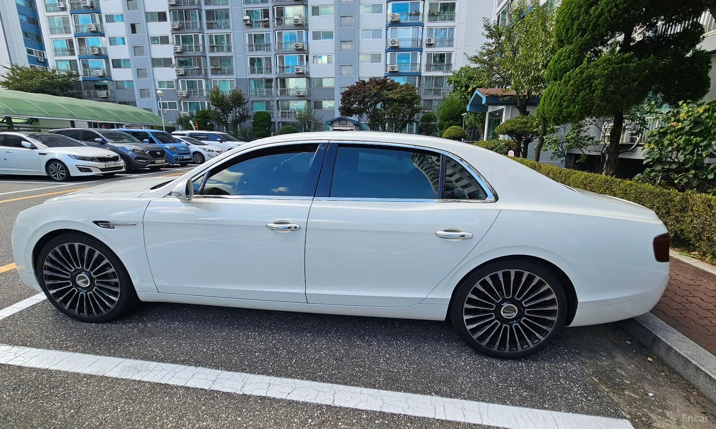 Bentley Flying Spur 2nd Generation превью 3