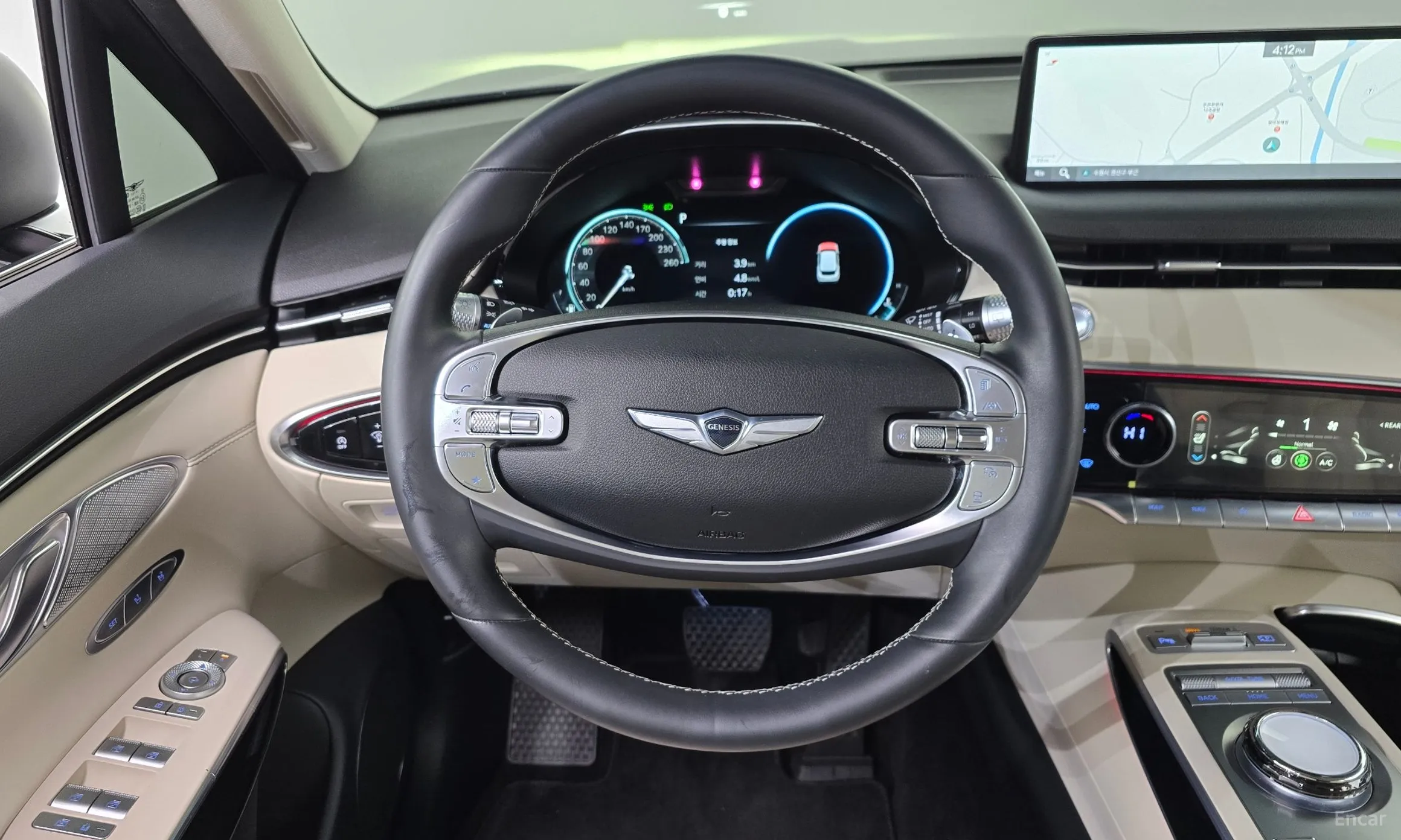 Genesis GV70 превью 13