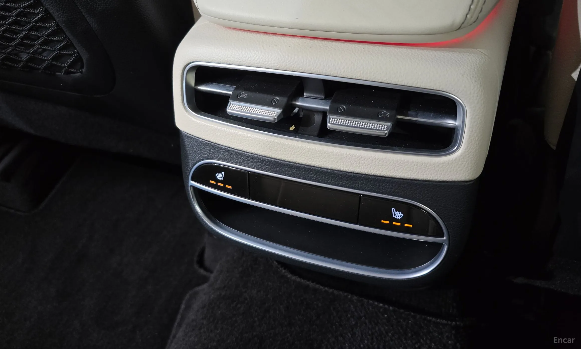 Genesis GV70 превью 19