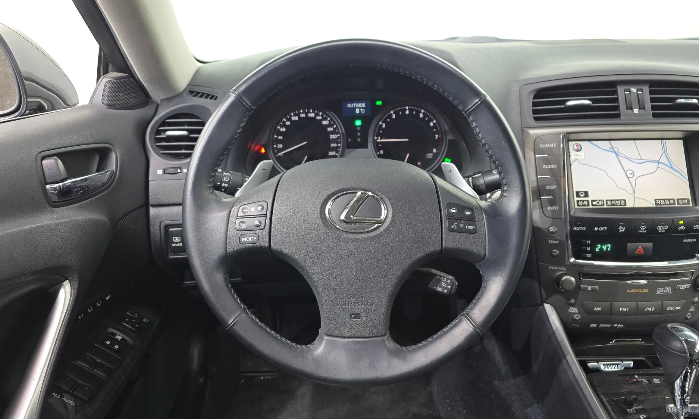 Lexus IS250 превью 13