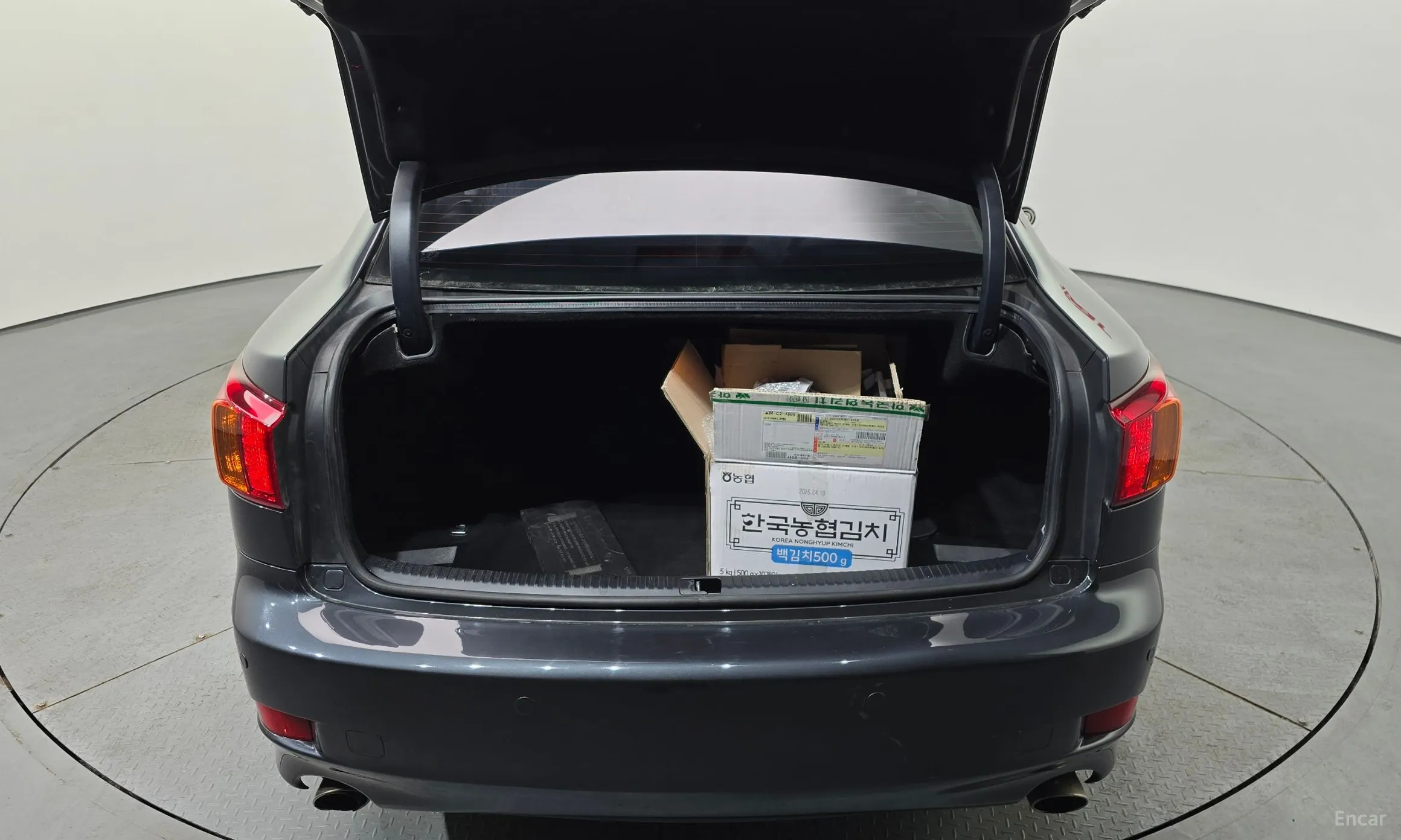 Lexus IS250 превью 20