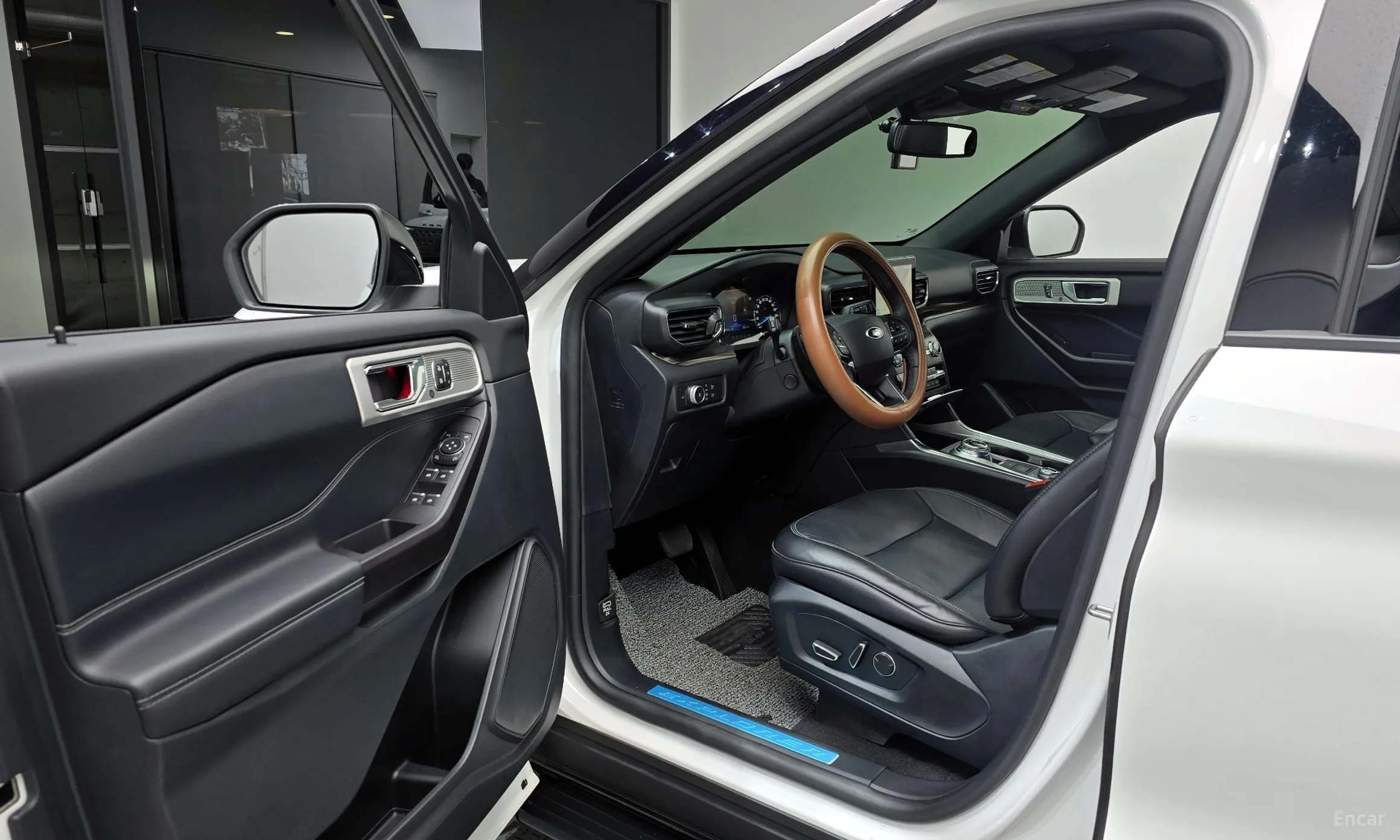 Ford Explorer 6th Generation превью 11
